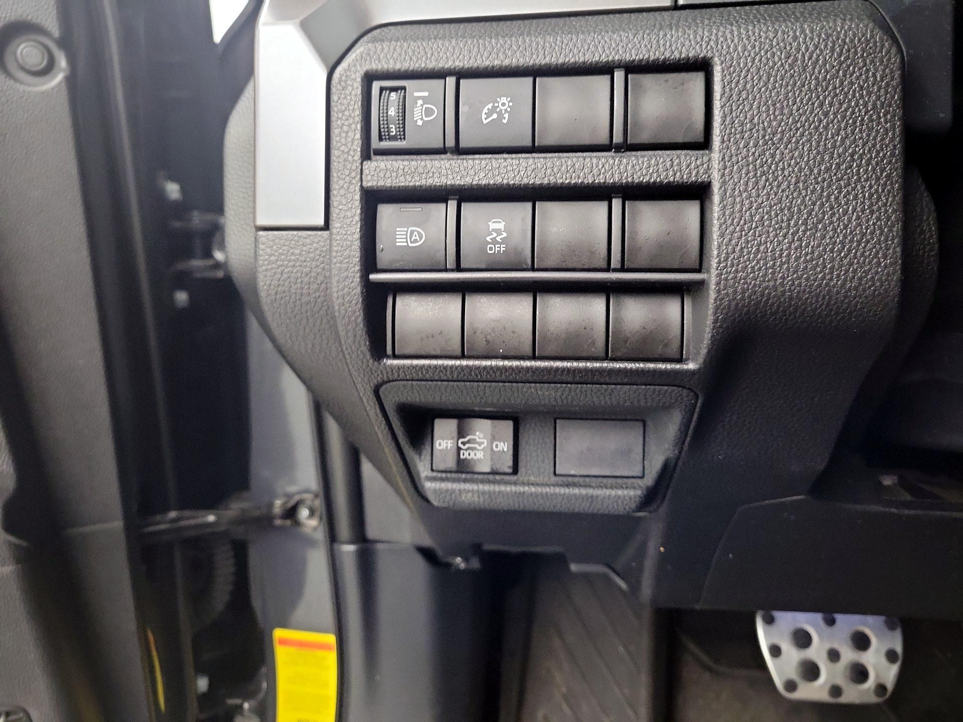 Thumbnail: 2024 Toyota Tacoma - 11