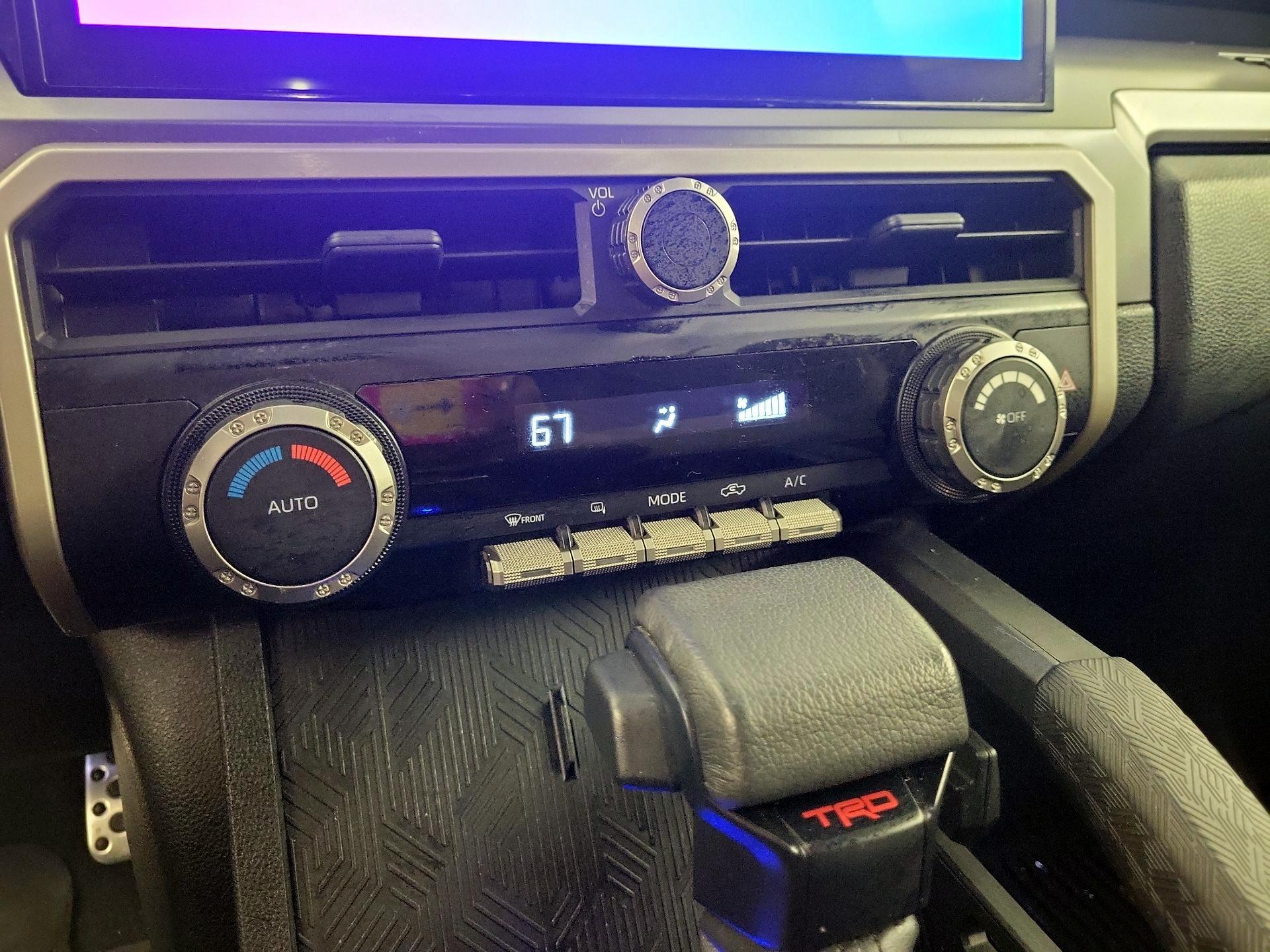 Thumbnail: 2024 Toyota Tacoma - 15