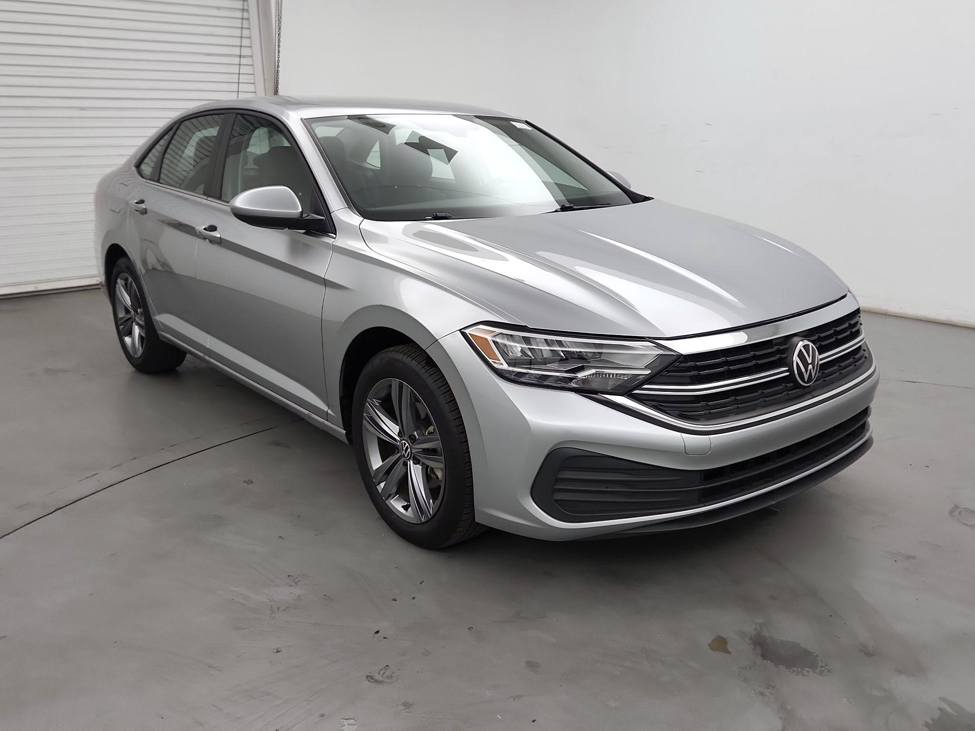 Thumbnail: 2024 Volkswagen Jetta - 1