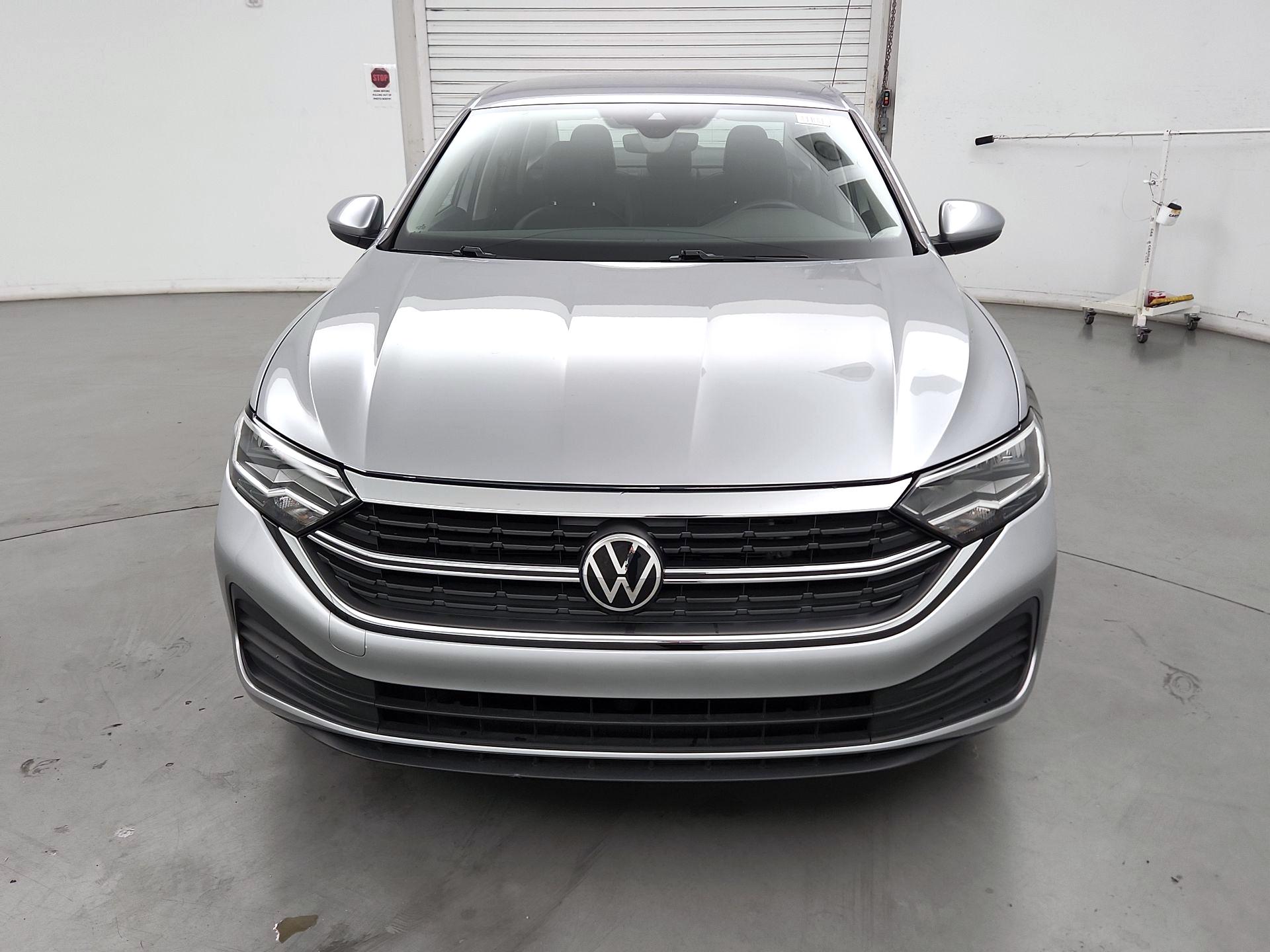 Thumbnail: 2024 Volkswagen Jetta - 2