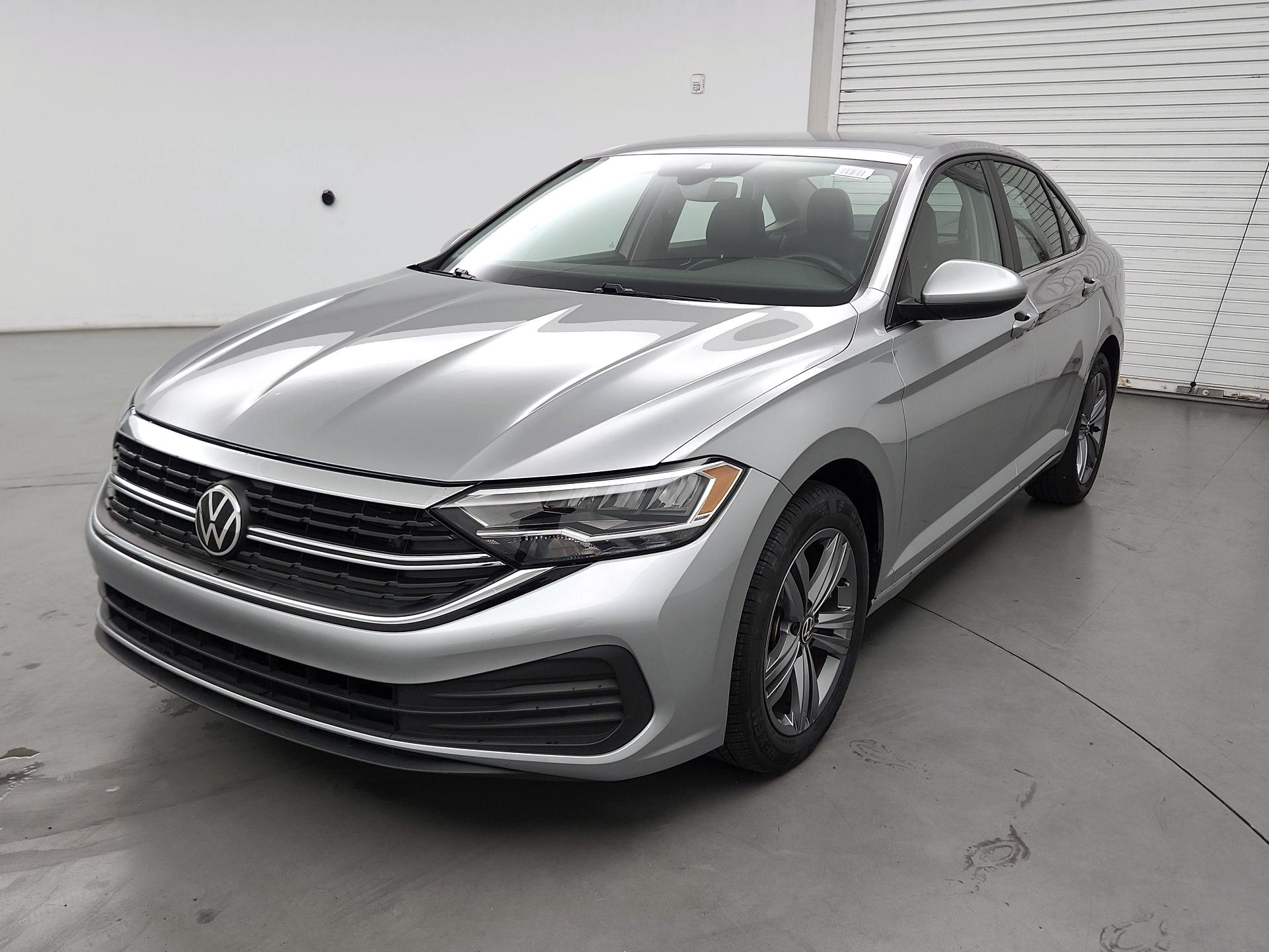 Thumbnail: 2024 Volkswagen Jetta - 3