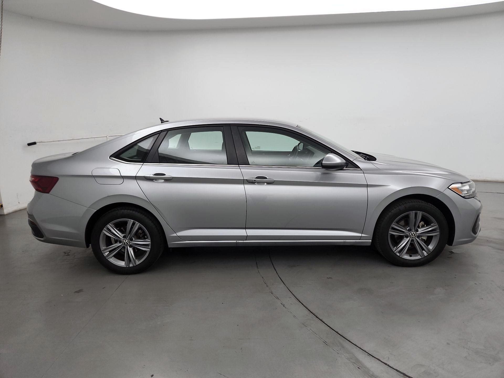 Thumbnail: 2024 Volkswagen Jetta - 4