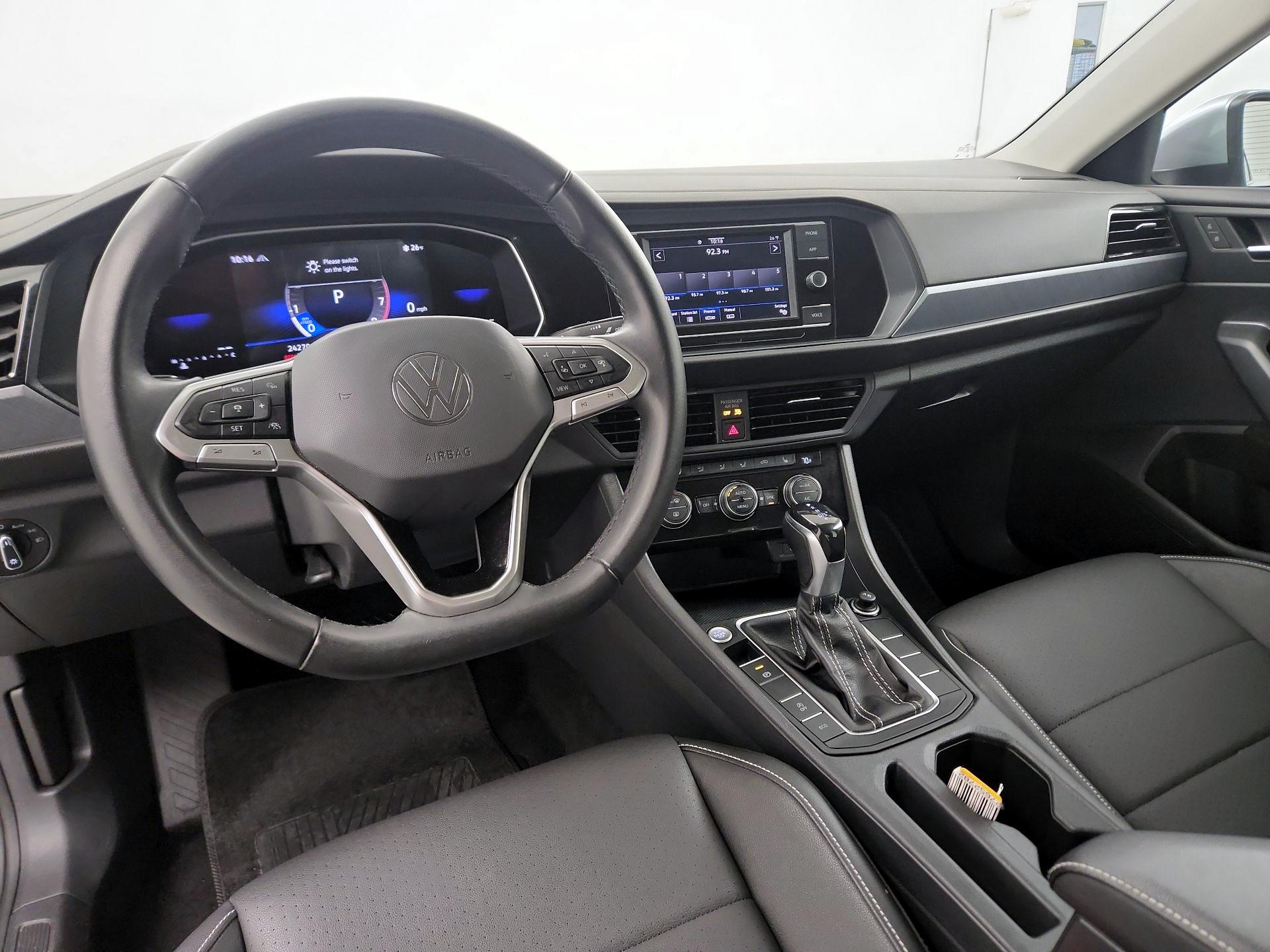 Thumbnail: 2024 Volkswagen Jetta - 8