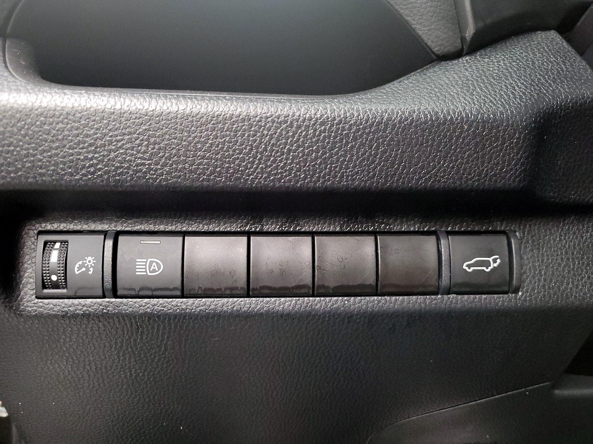 Thumbnail: 2023 Toyota RAV4 - 13