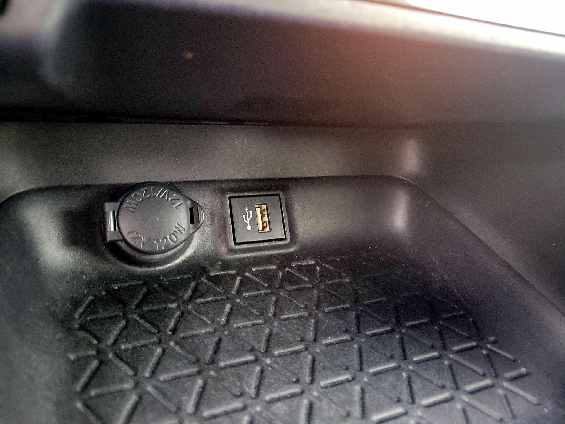 Thumbnail: 2023 Toyota RAV4 - 18