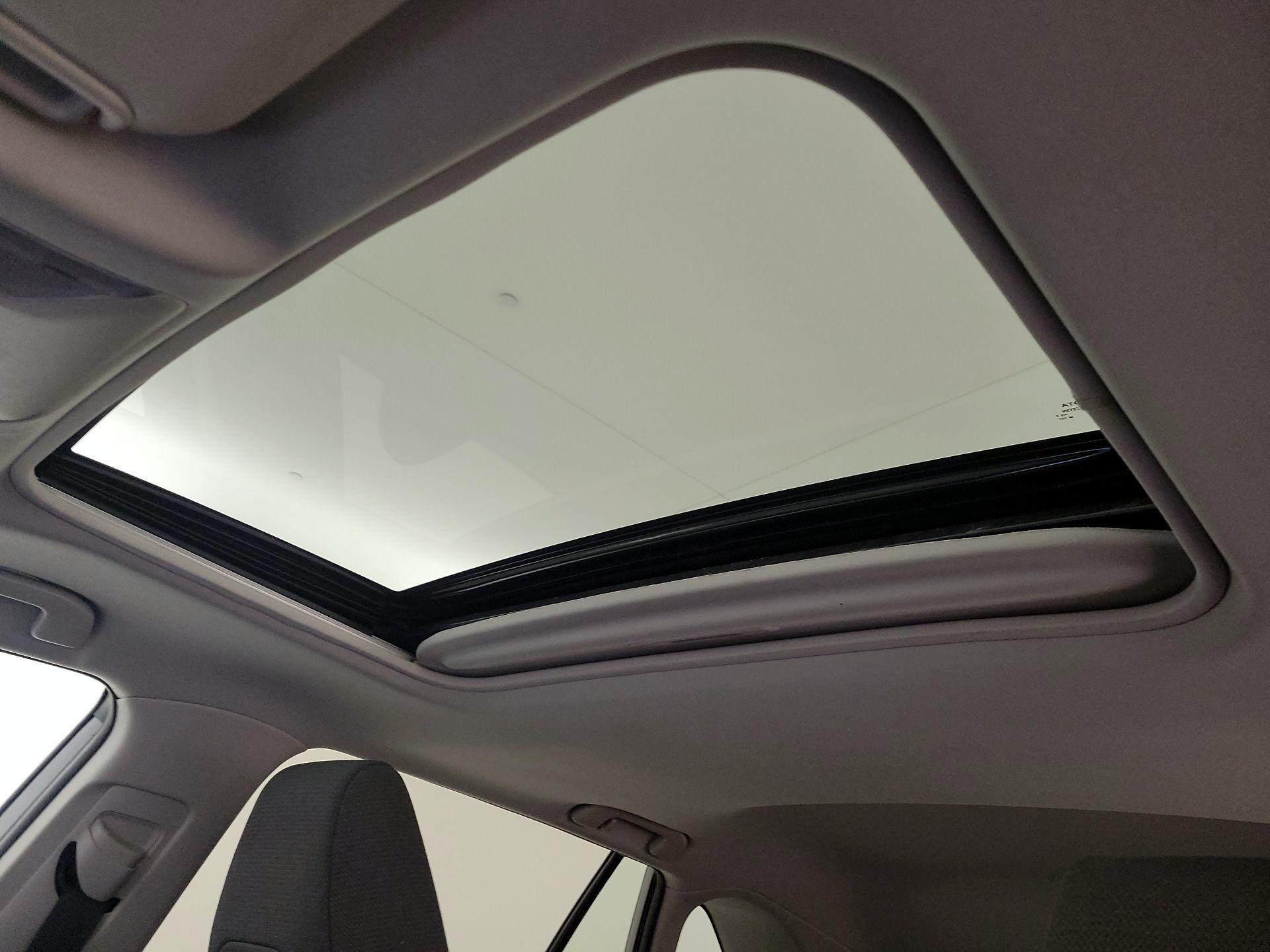 Thumbnail: 2023 Toyota RAV4 - 19