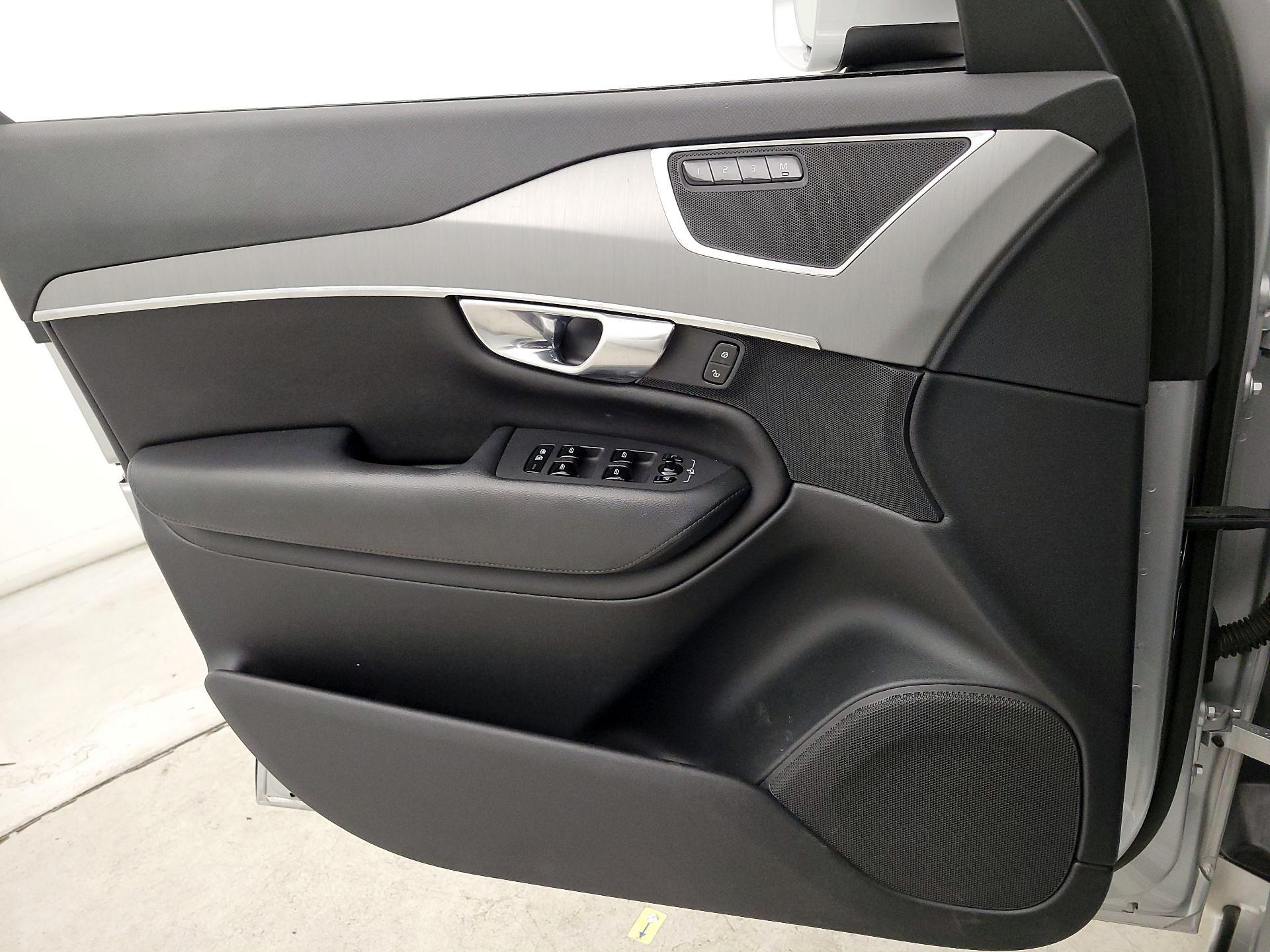 Thumbnail: 2022 Volvo XC90 - 12