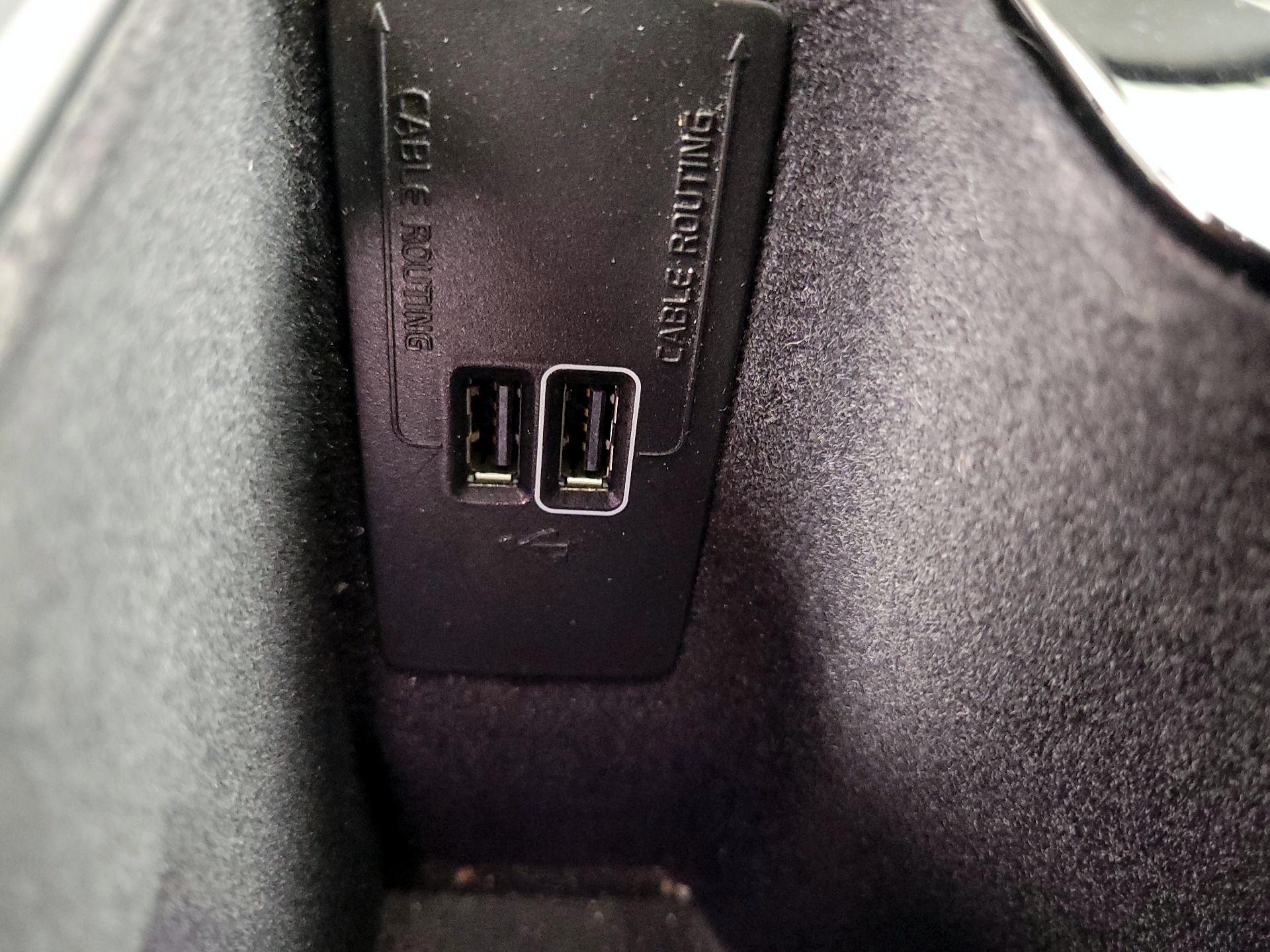 Thumbnail: 2022 Volvo XC90 - 18