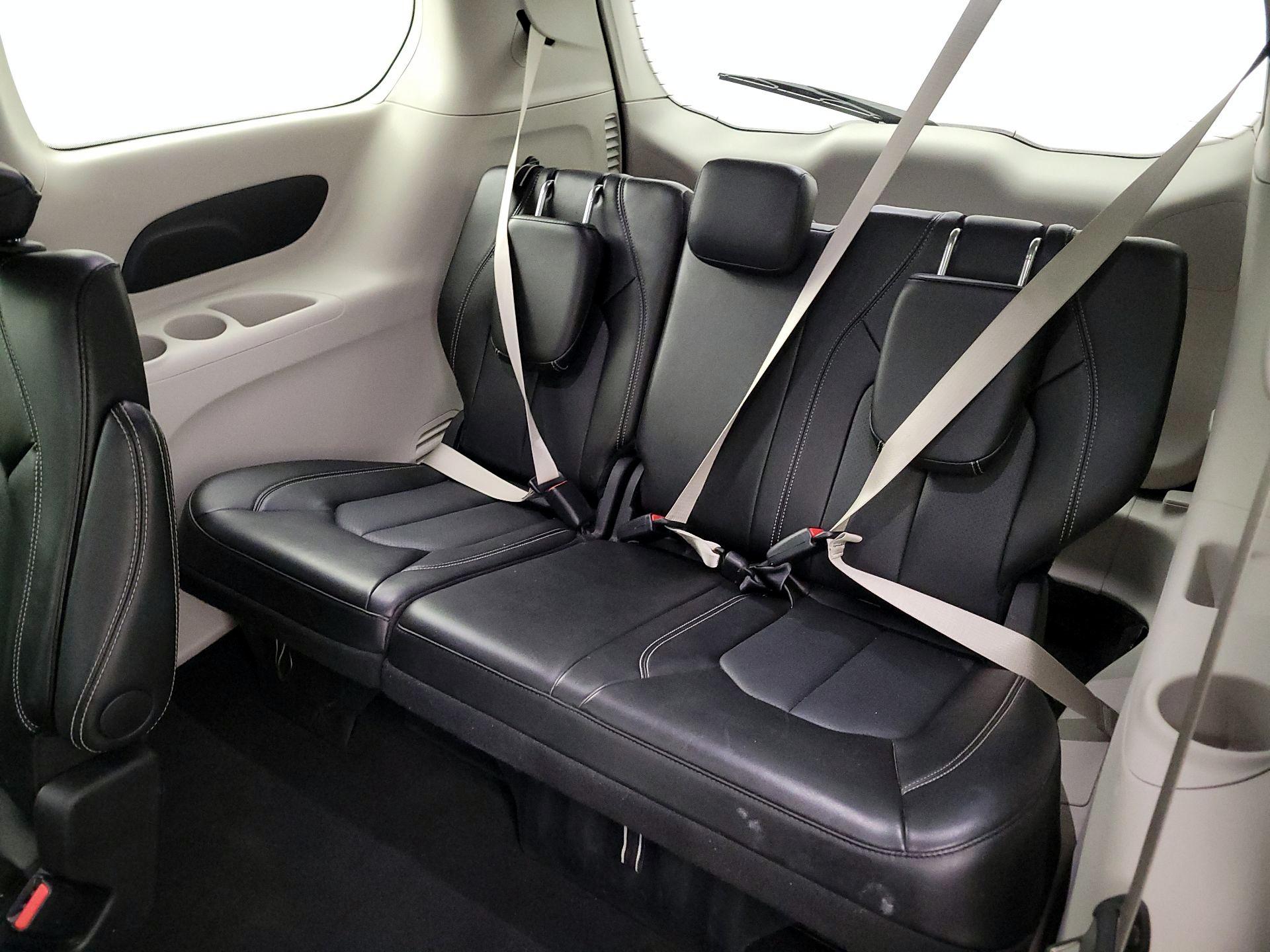 Thumbnail: 2024 Chrysler Pacifica - 20