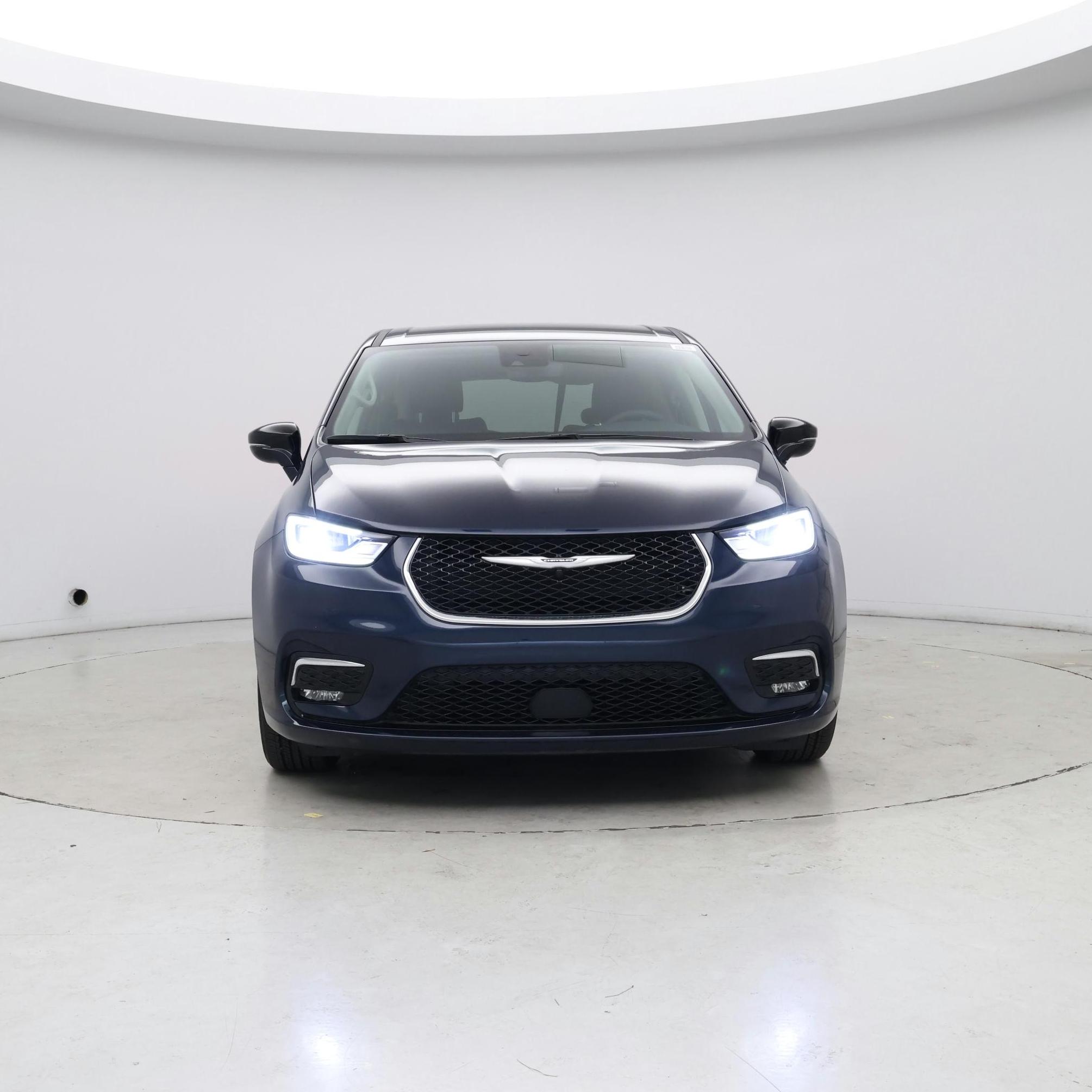 Thumbnail: 2024 Chrysler Pacifica - 5