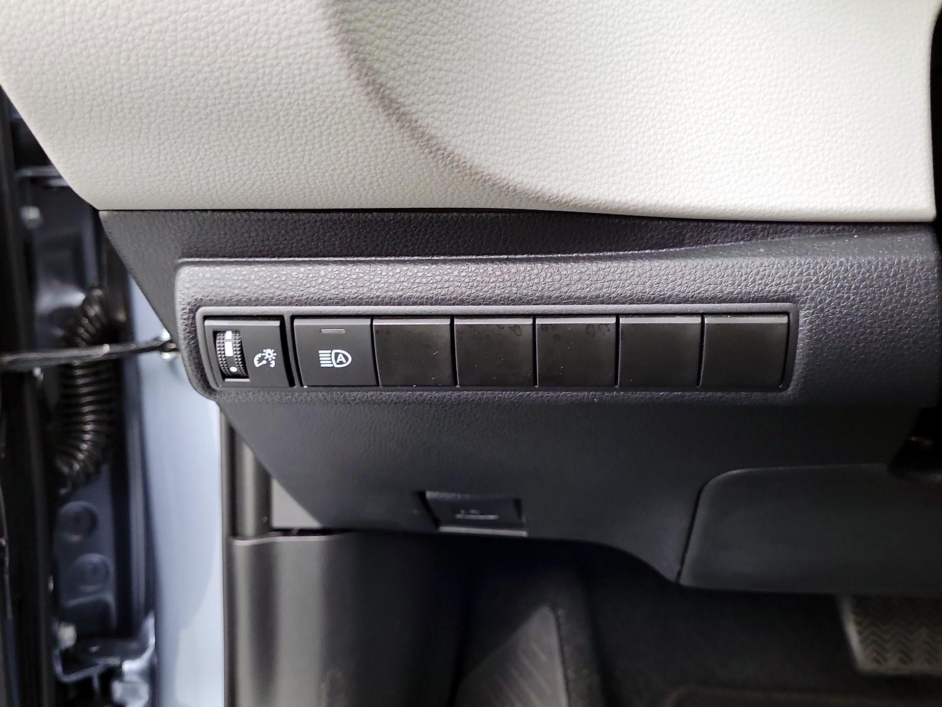 Thumbnail: 2024 Toyota Corolla - 11