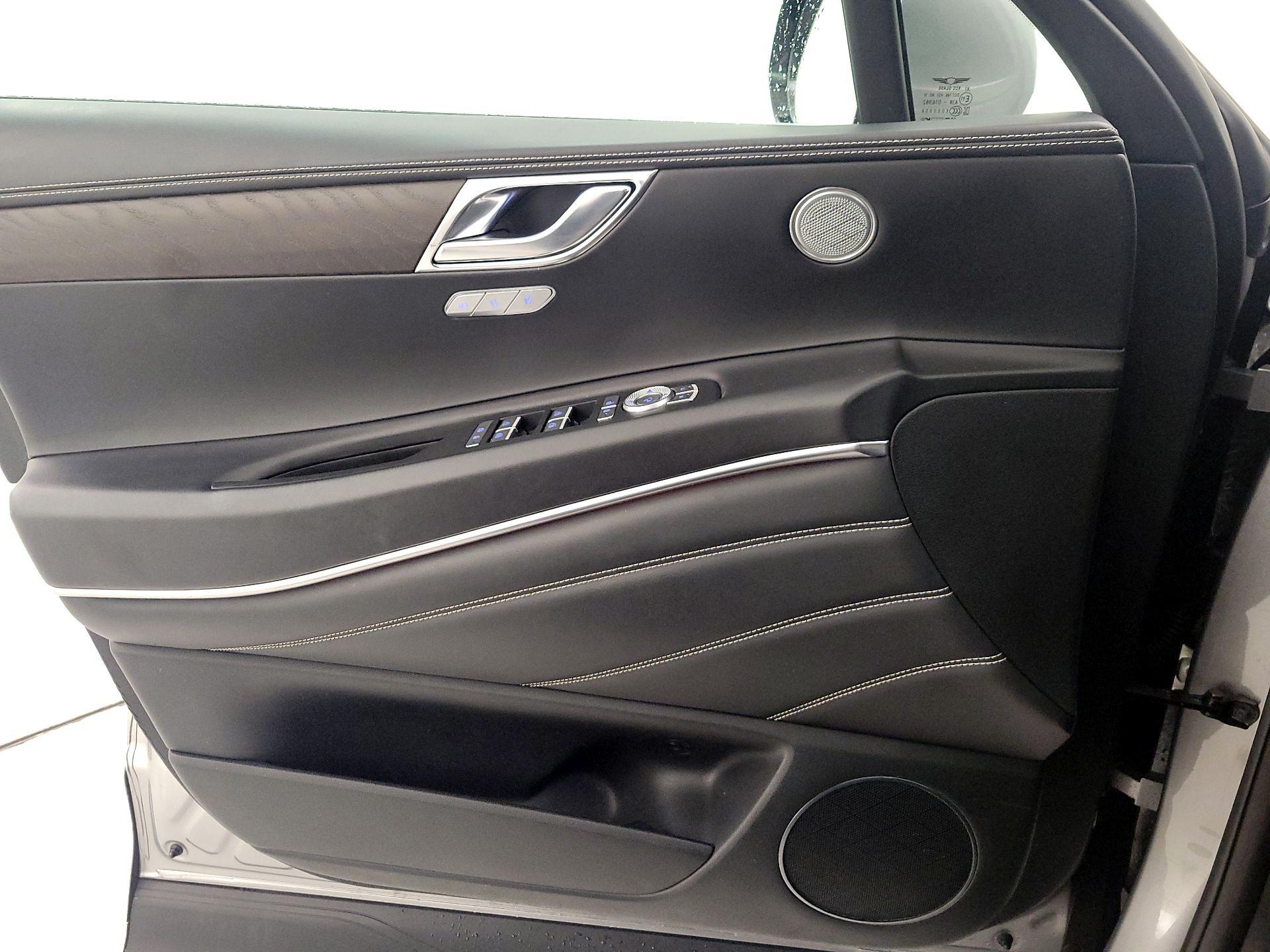 Thumbnail: 2024 Genesis GV80 - 12