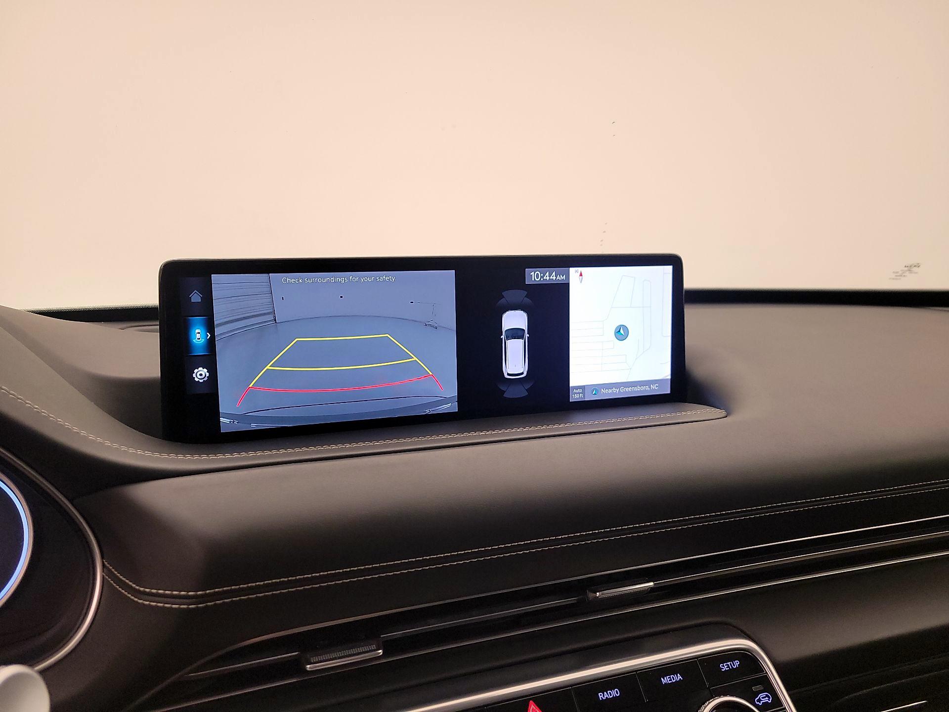 Thumbnail: 2024 Genesis GV80 - 14