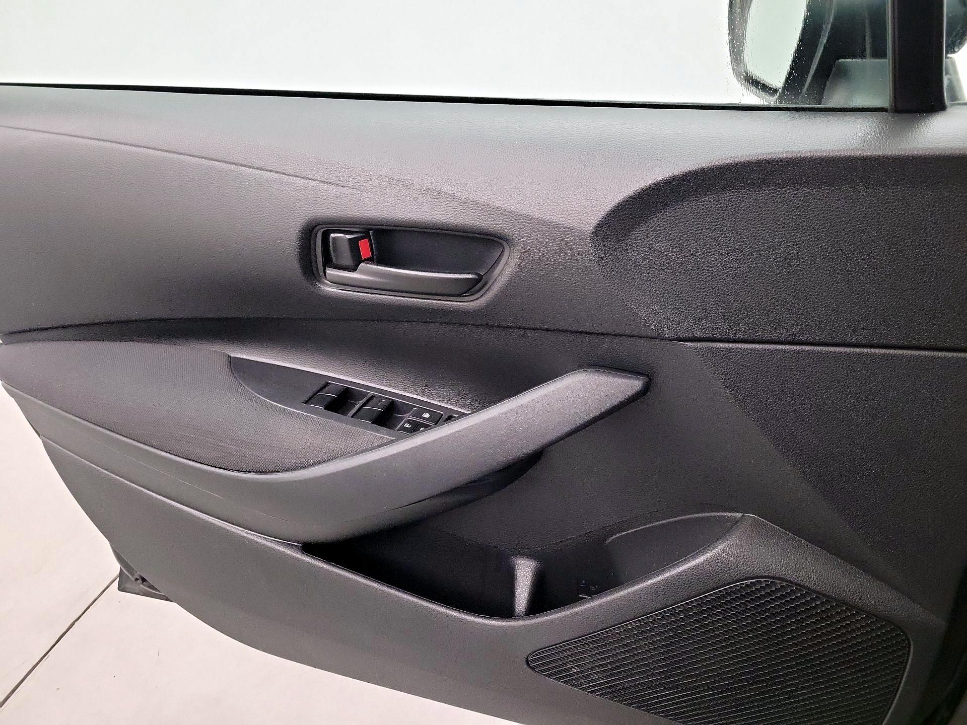 Thumbnail: 2023 Toyota Corolla - 10