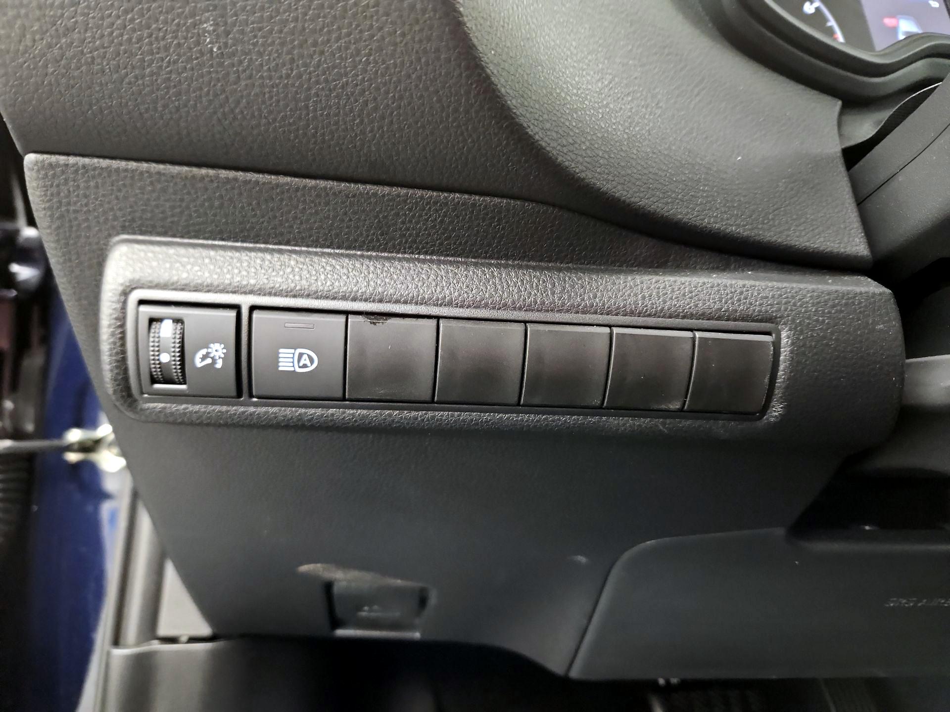 Thumbnail: 2024 Toyota Corolla - 11