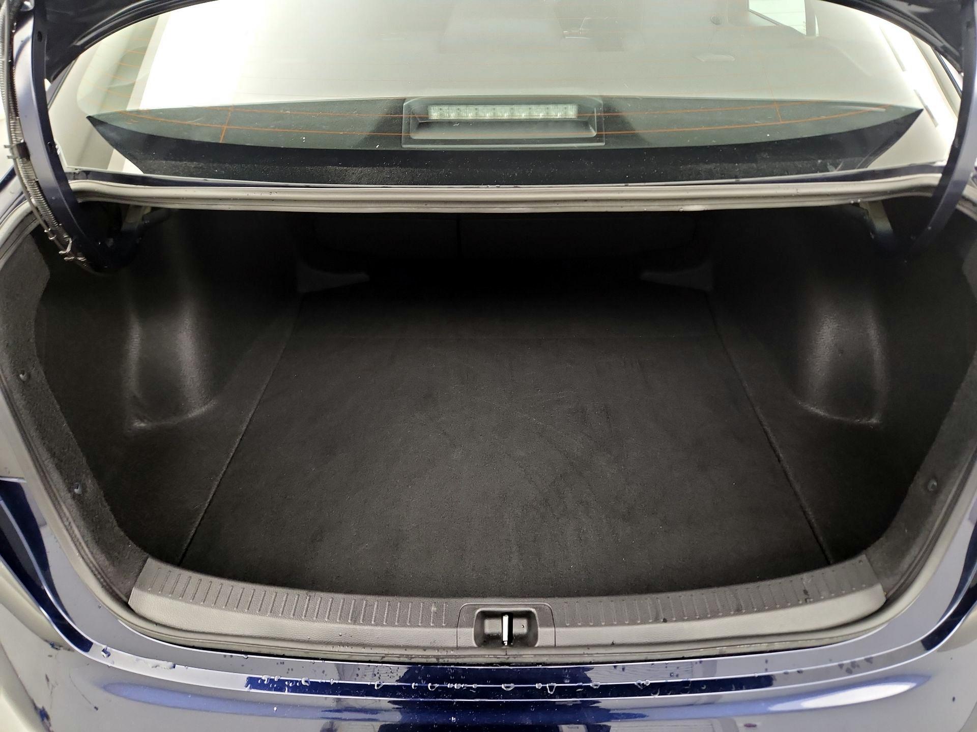 Thumbnail: 2024 Toyota Corolla - 18