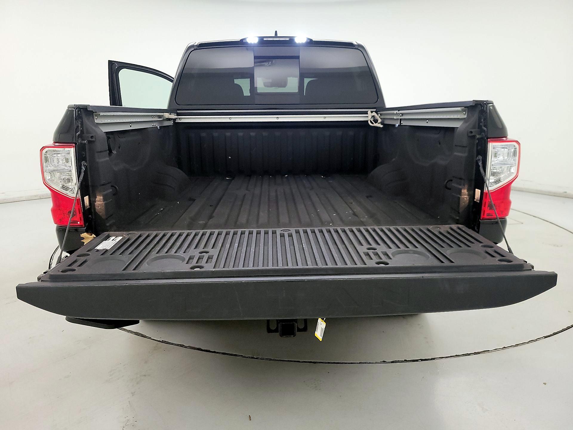 Thumbnail: 2024 Nissan Titan - 19