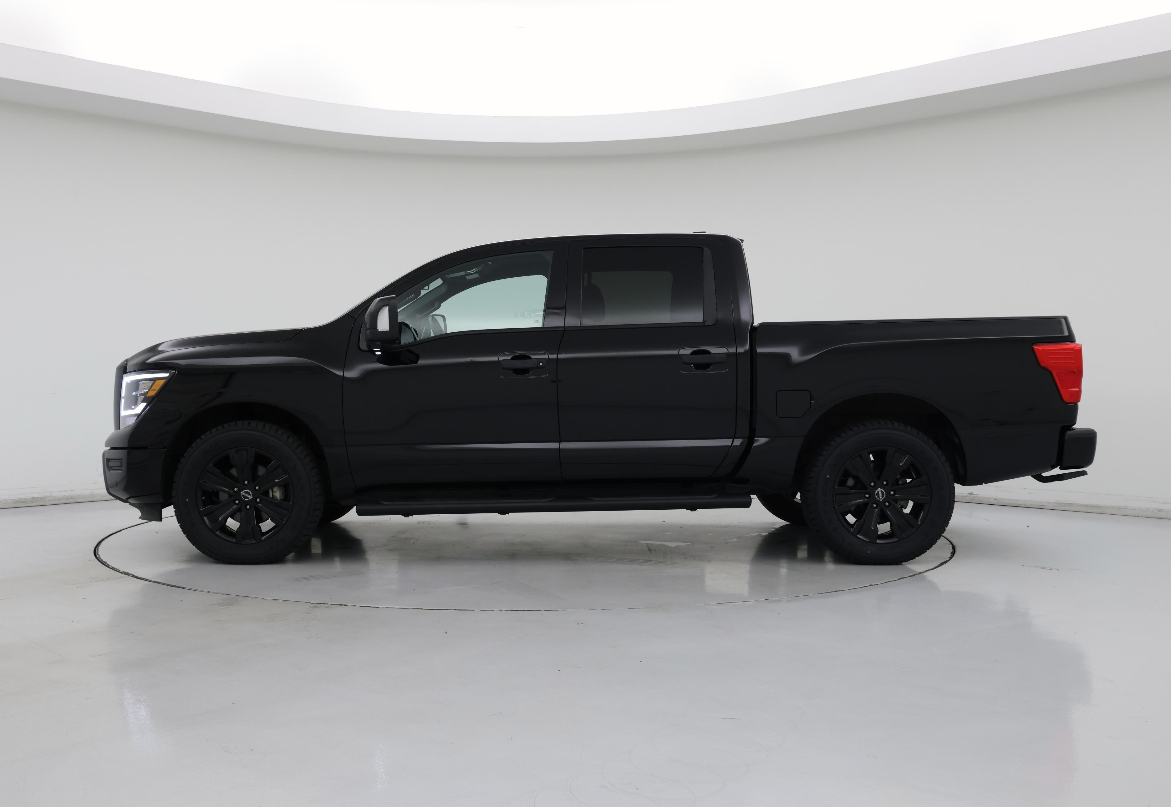 Thumbnail: 2024 Nissan Titan - 3