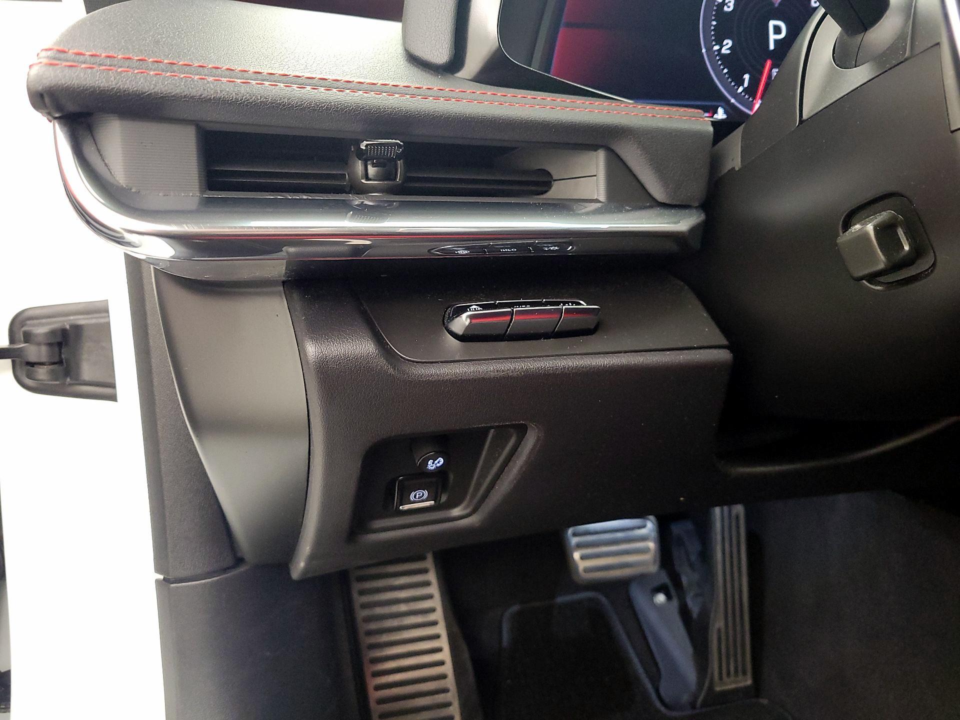 Thumbnail: 2020 Chevrolet Corvette - 13