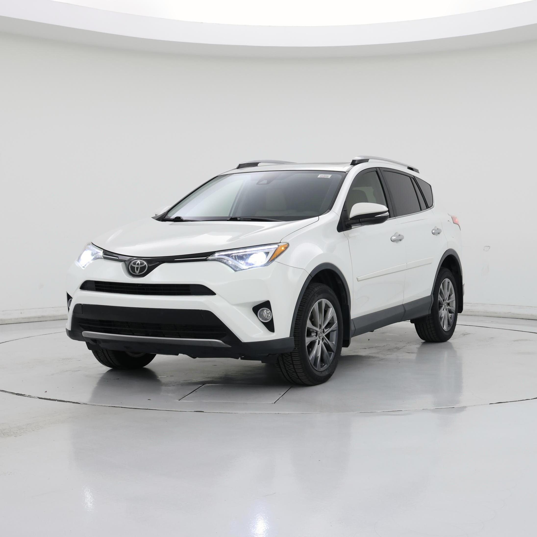 Thumbnail: 2018 Toyota RAV4 - 4