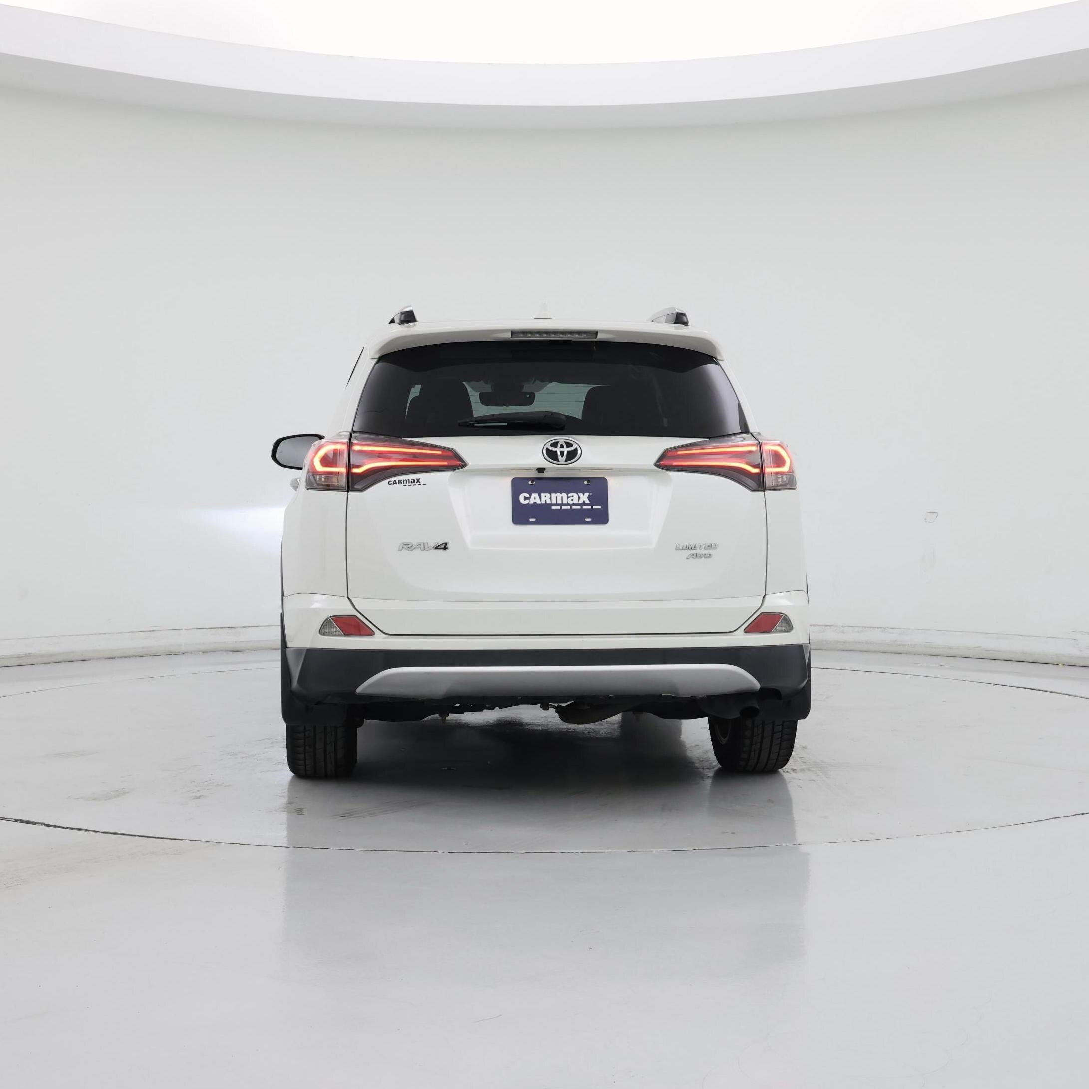 Thumbnail: 2018 Toyota RAV4 - 6