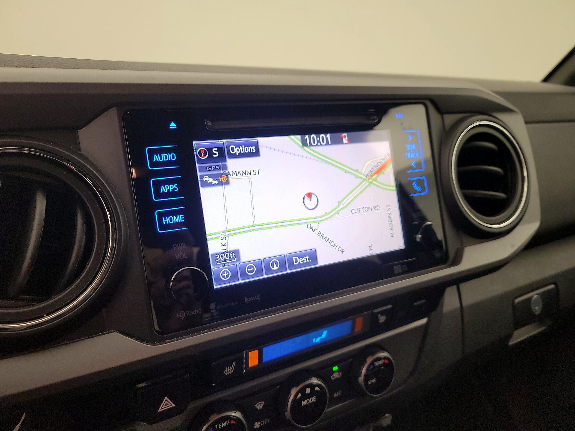 Thumbnail: 2016 Toyota Tacoma - 14