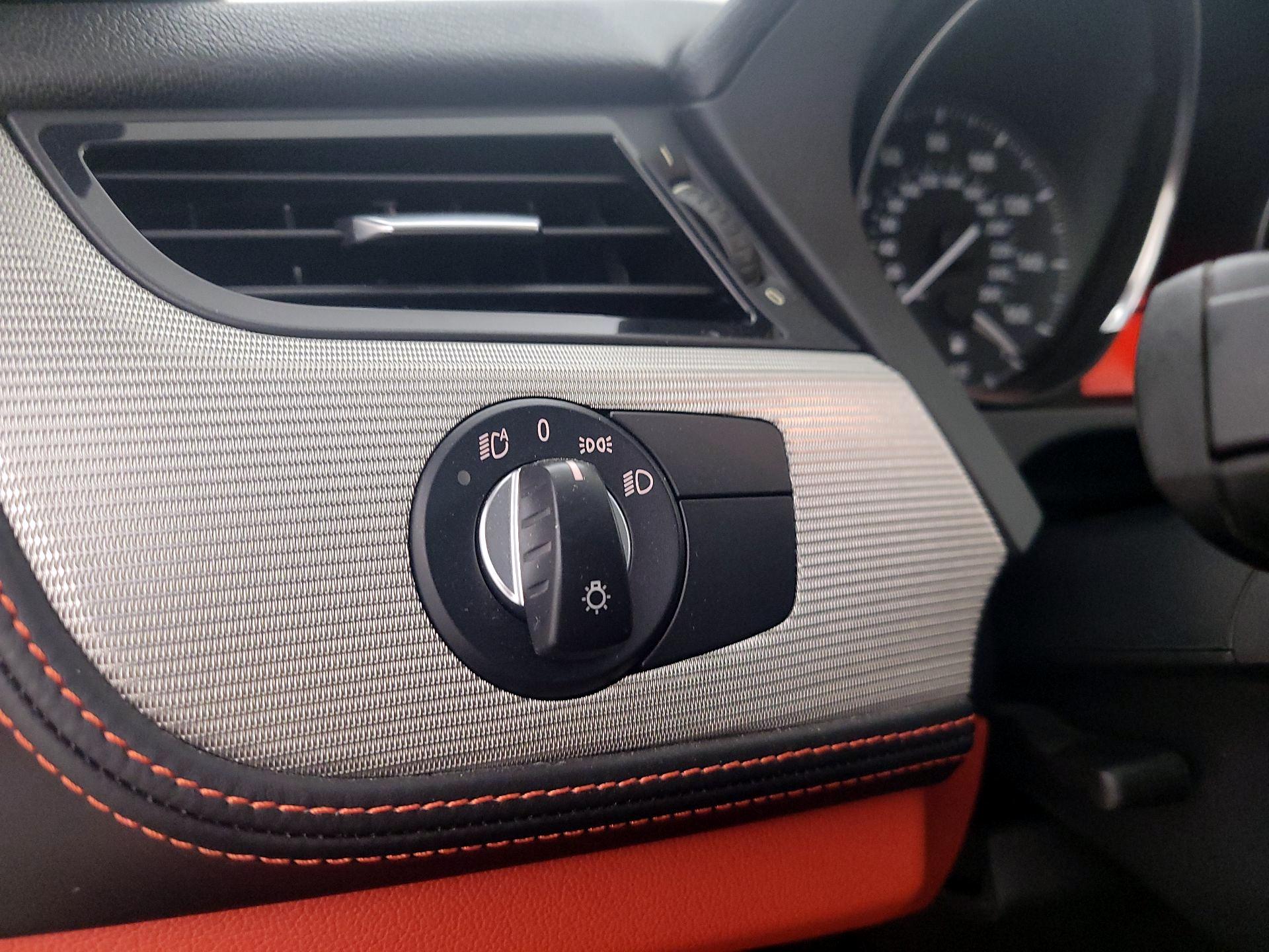 Thumbnail: 2016 BMW Z4 - 13