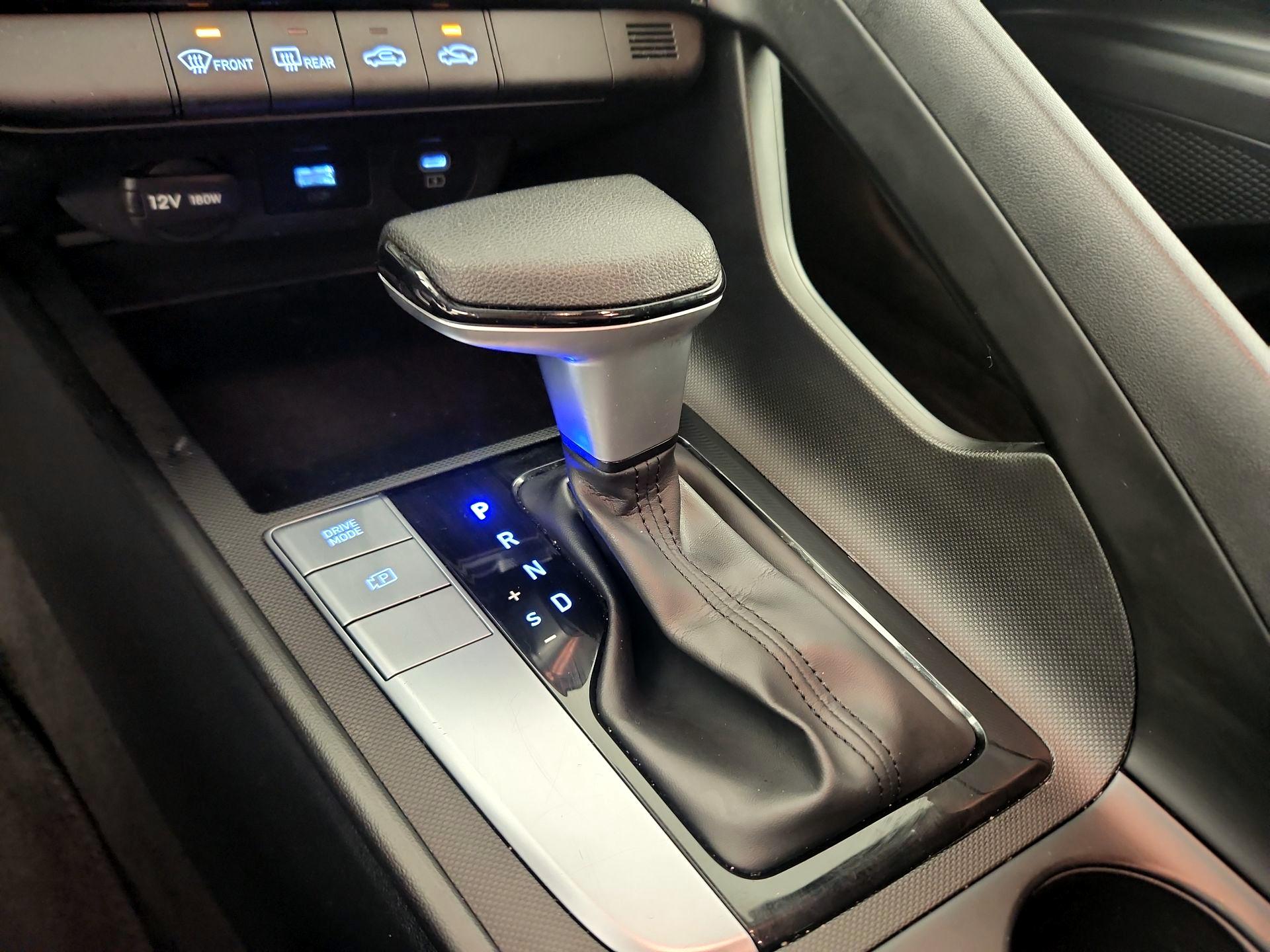 Thumbnail: 2024 Hyundai Elantra - 16