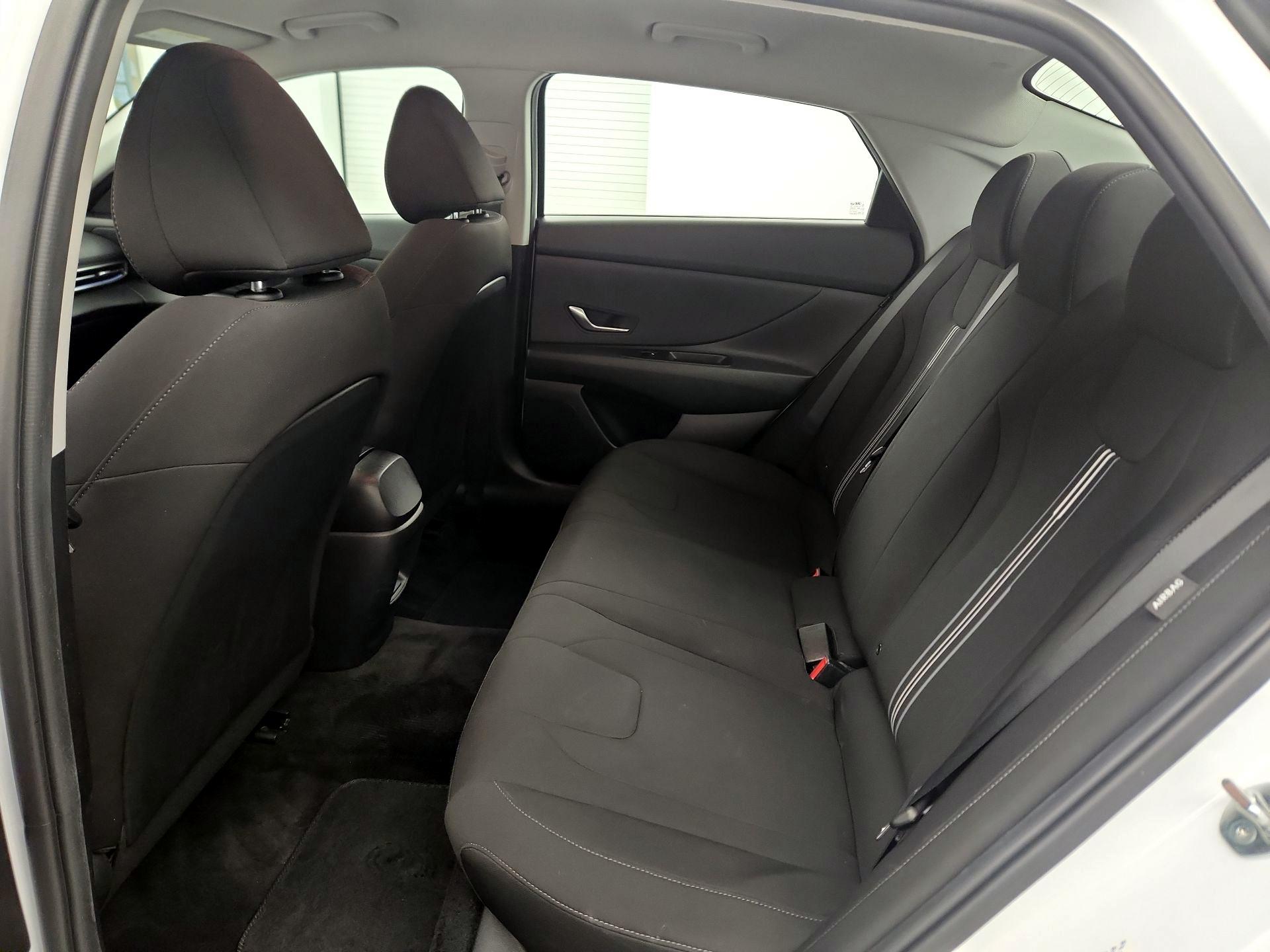 Thumbnail: 2024 Hyundai Elantra - 18