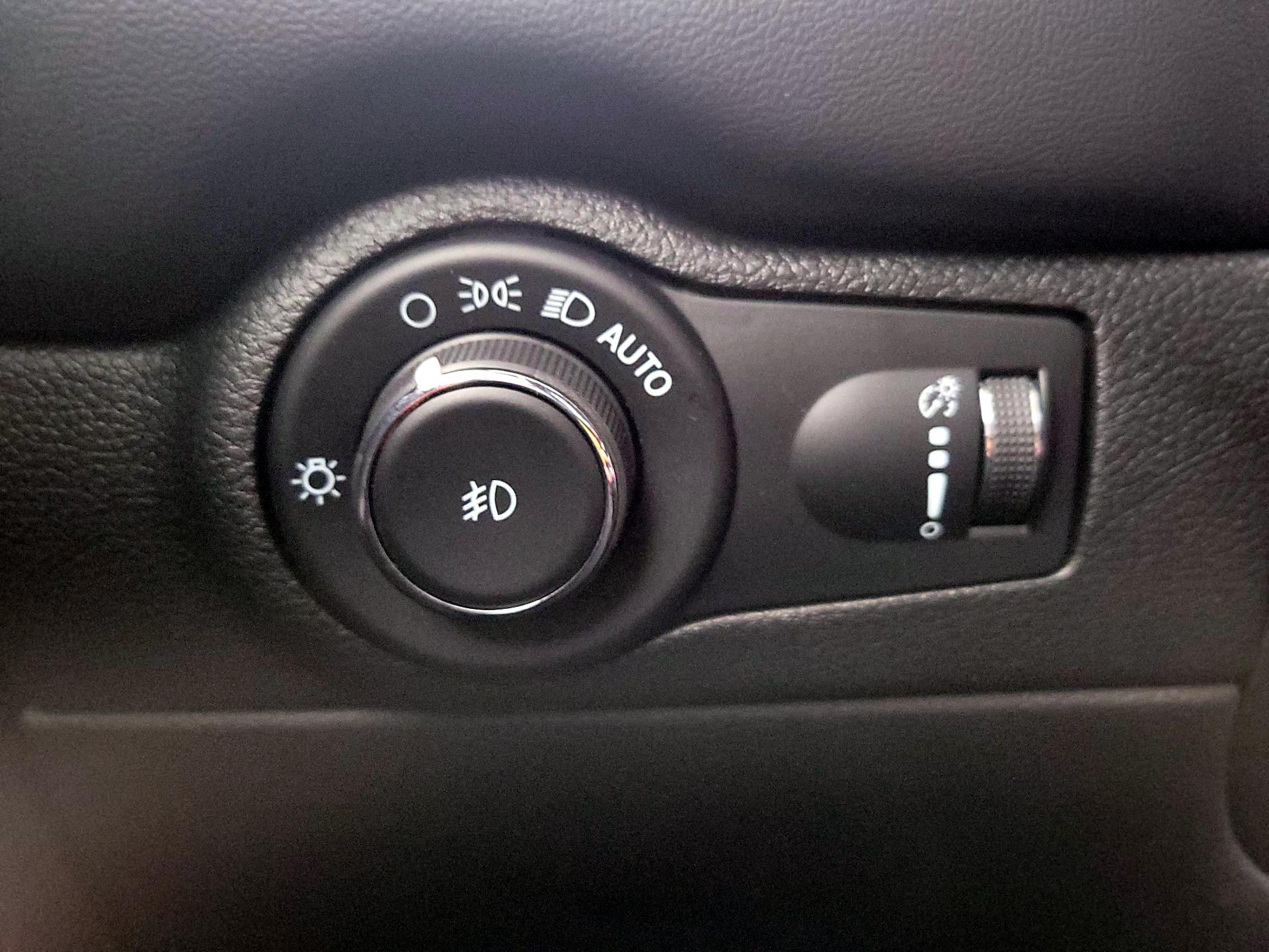 Thumbnail: 2023 Dodge Durango - 13