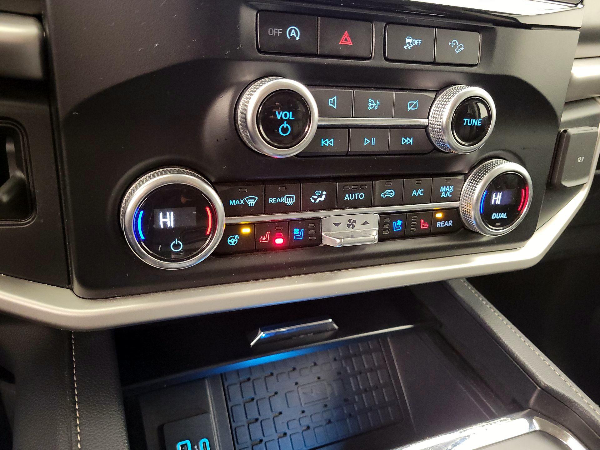 Thumbnail: 2024 Ford Expedition - 16