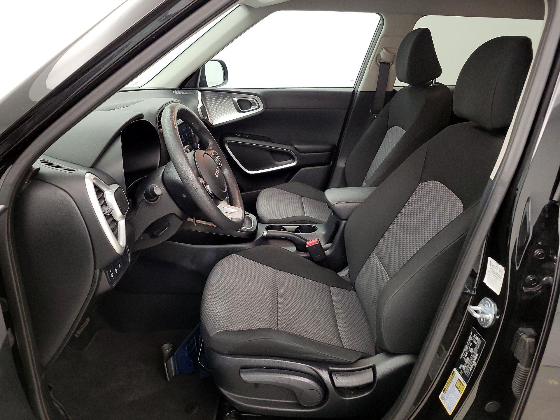 Thumbnail: 2023 Kia Soul - 11