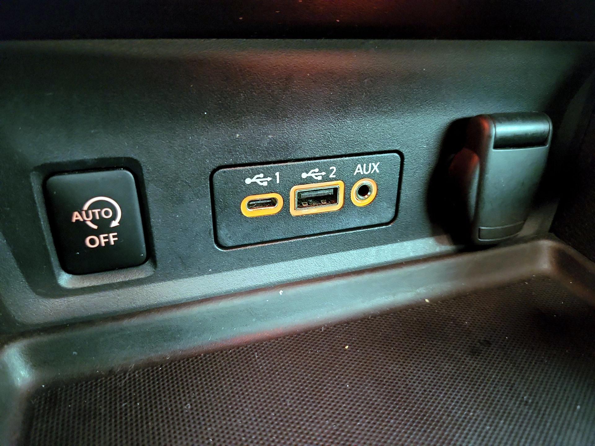 Thumbnail: 2024 Nissan Sentra - 16