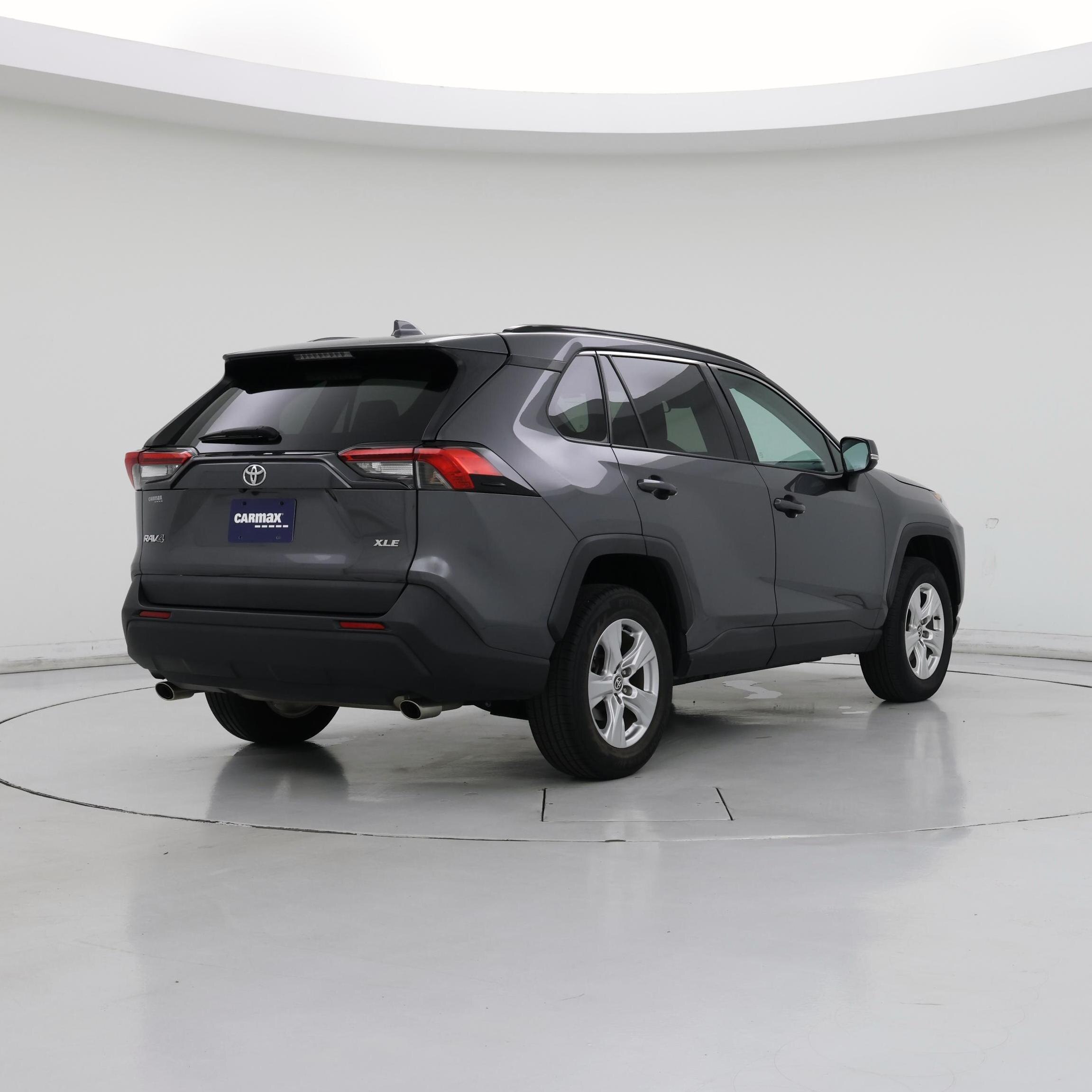 Thumbnail: 2021 Toyota RAV4 - 8