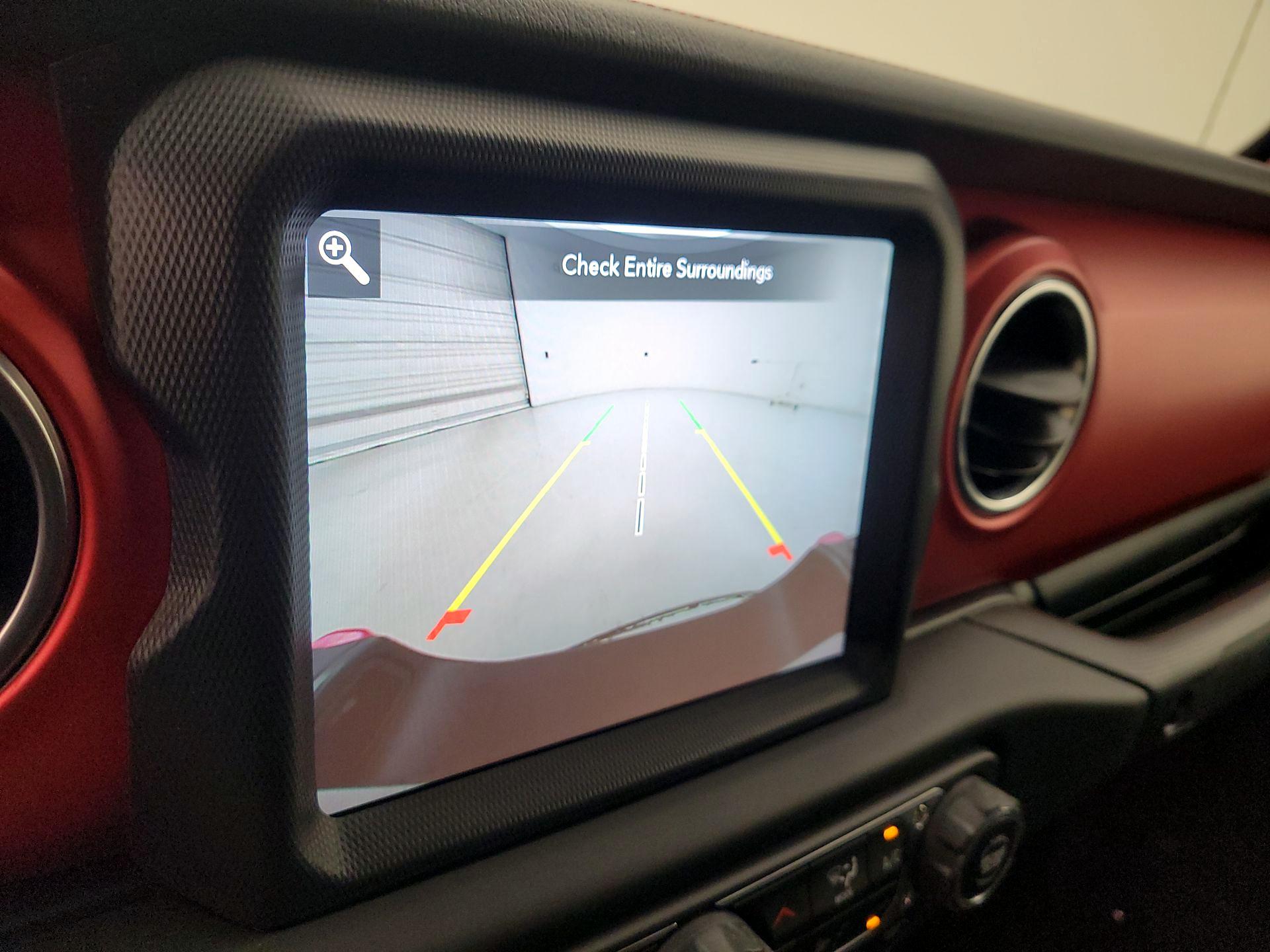 Thumbnail: 2021 Jeep Gladiator - 15