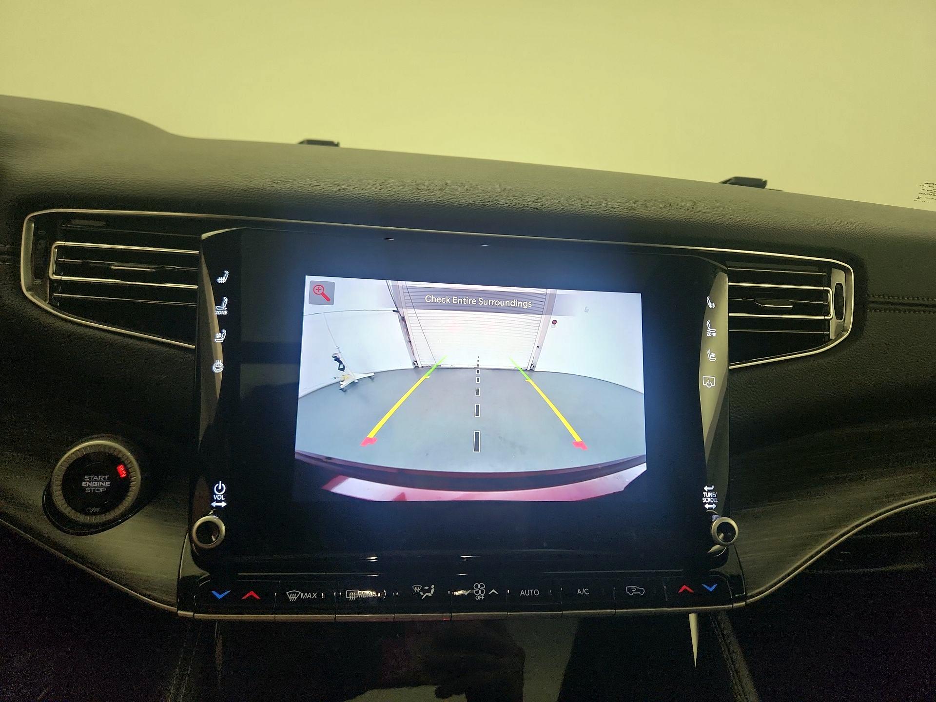 Thumbnail: 2024 Jeep Wagoneer - 13