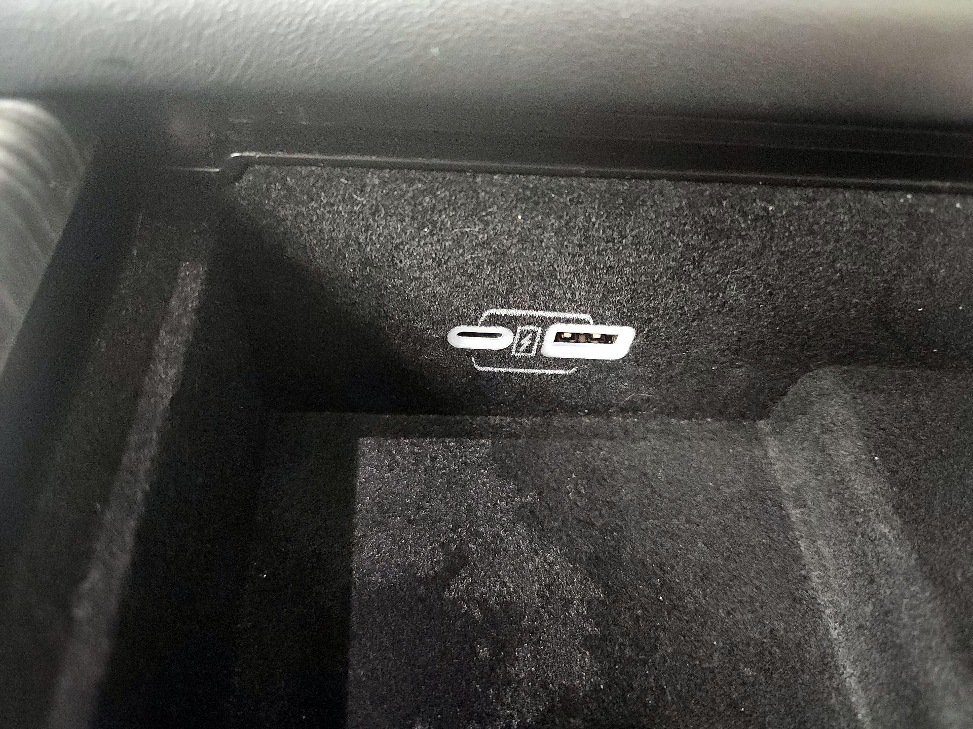 Thumbnail: 2024 Jeep Wagoneer - 17