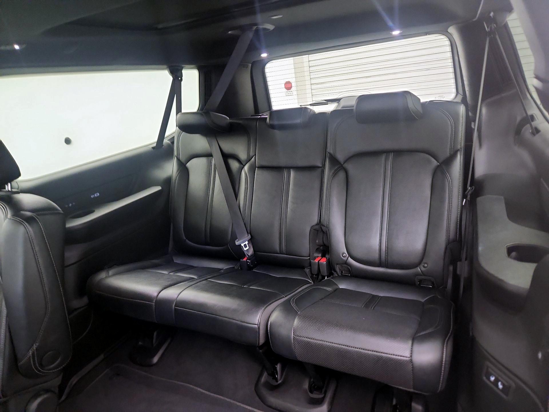 Thumbnail: 2024 Jeep Wagoneer - 20