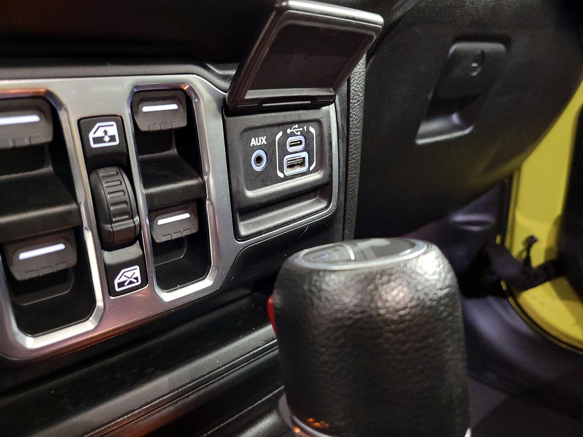 Thumbnail: 2023 Jeep Wrangler - 18