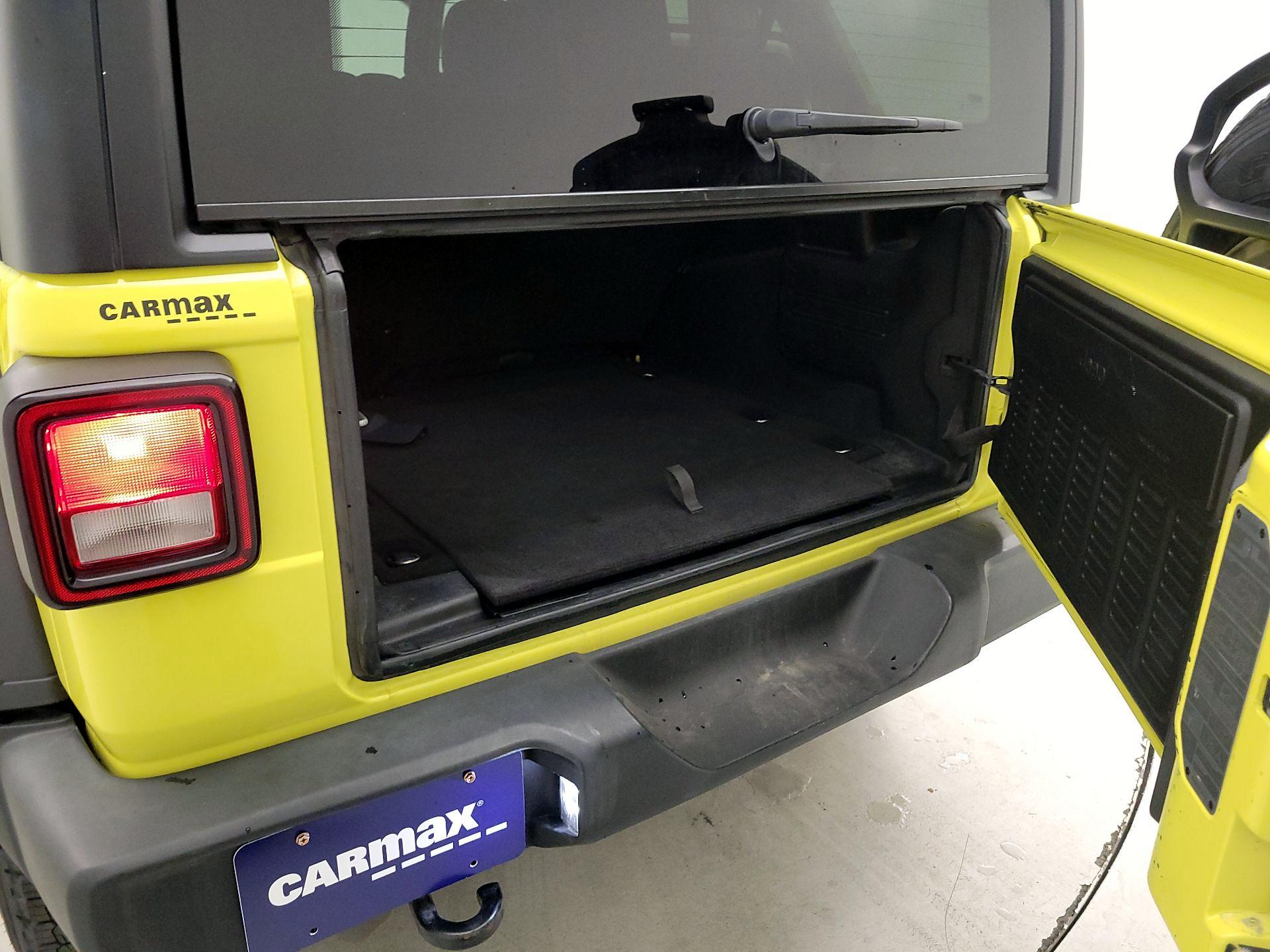 Thumbnail: 2023 Jeep Wrangler - 20