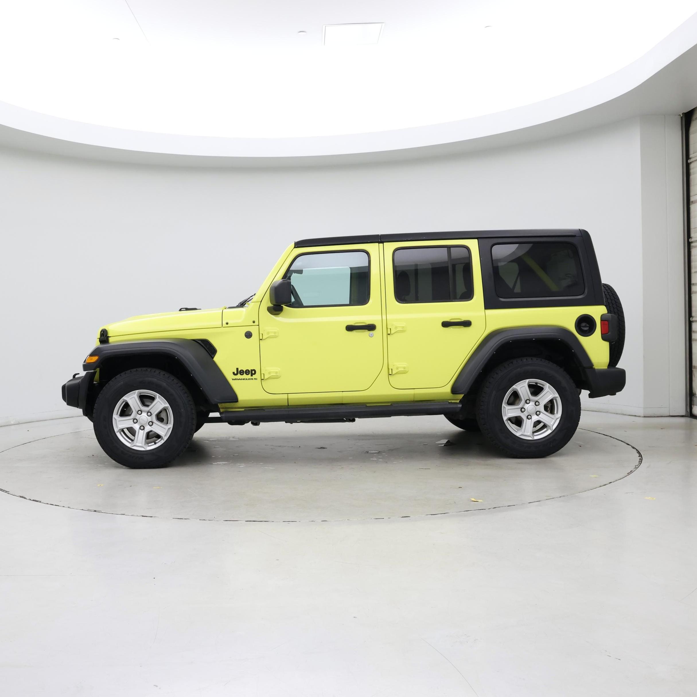 Thumbnail: 2023 Jeep Wrangler - 3