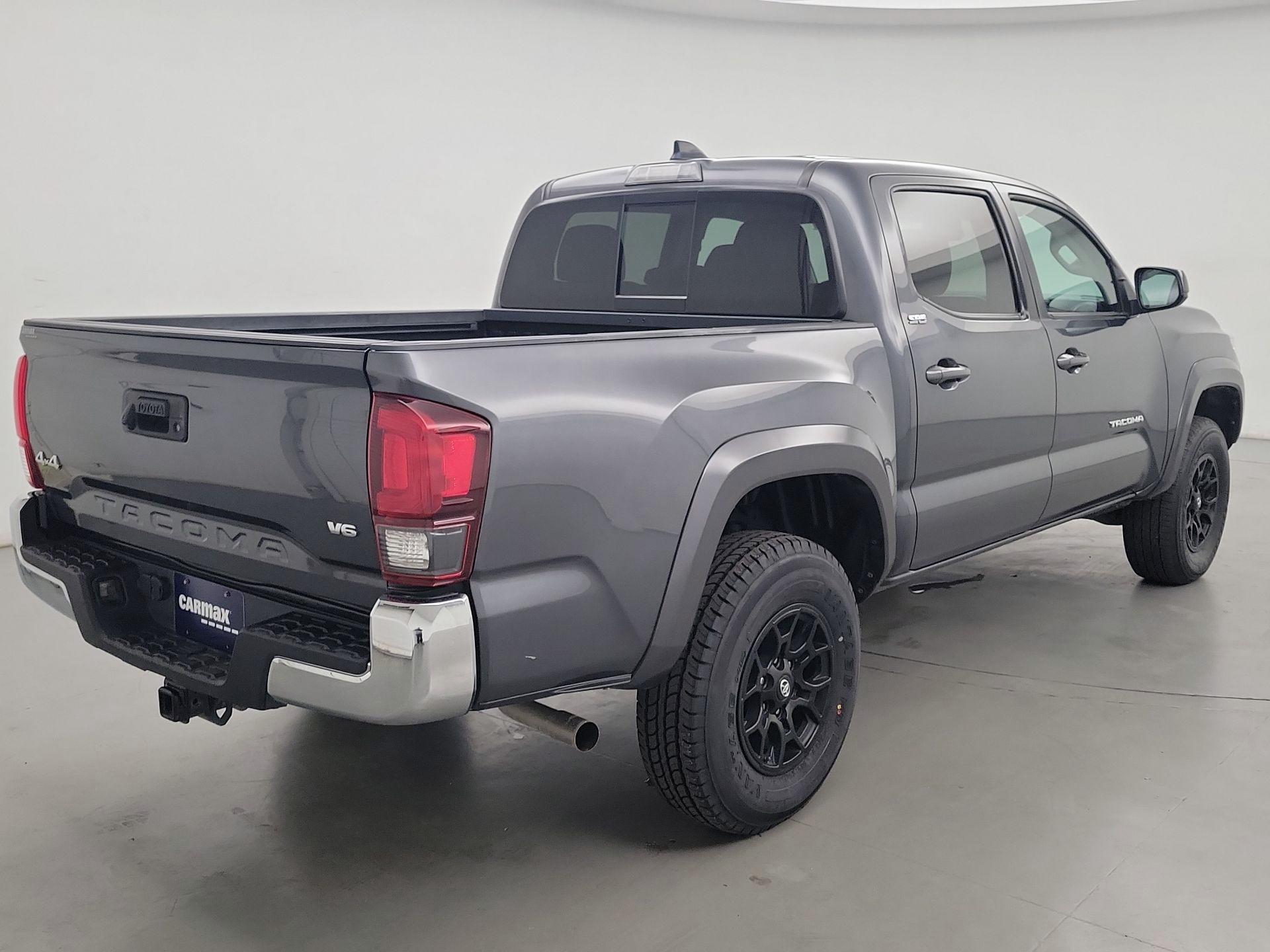 Thumbnail: 2022 Toyota Tacoma - 5