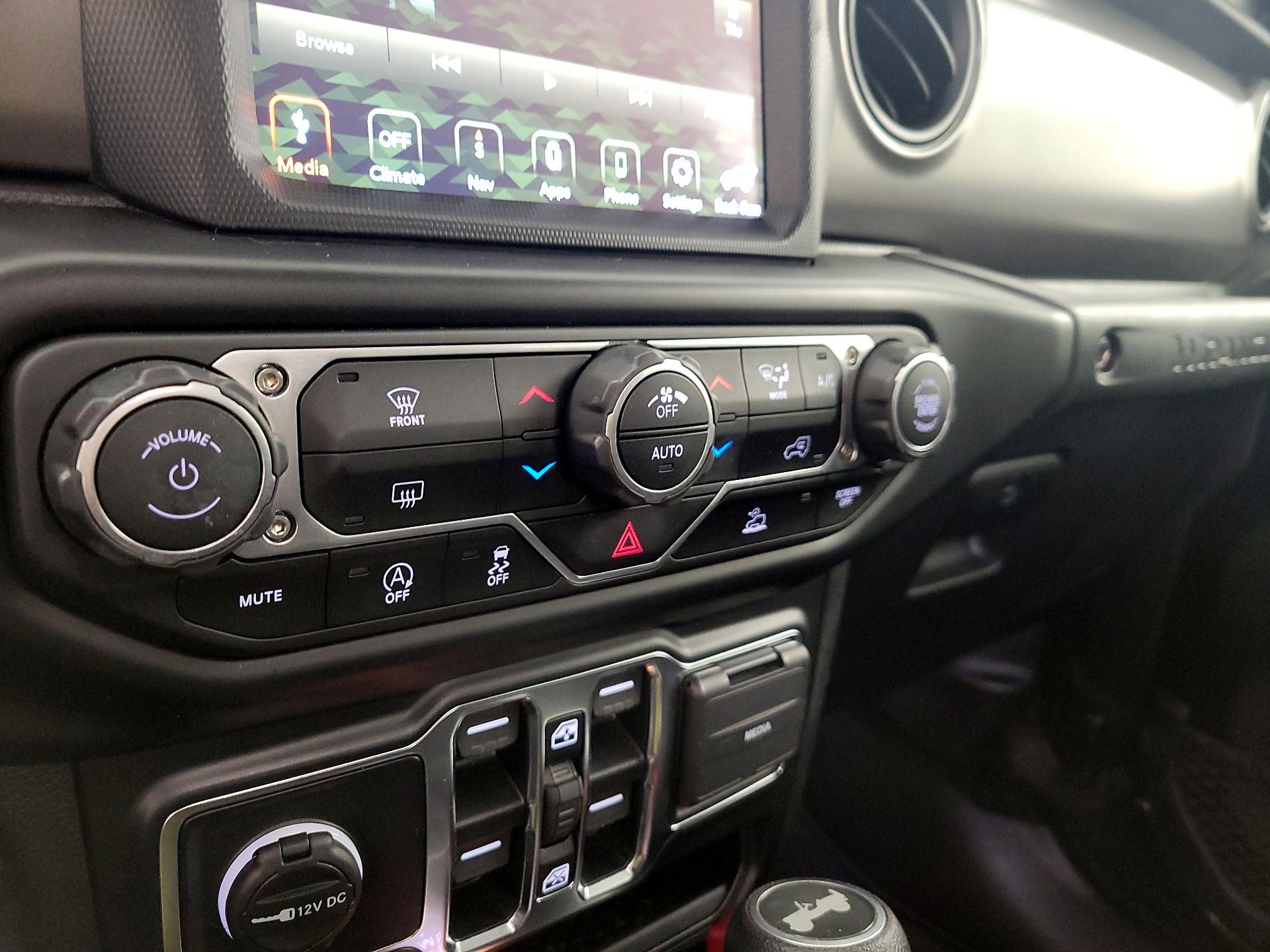 Thumbnail: 2021 Jeep Wrangler - 17