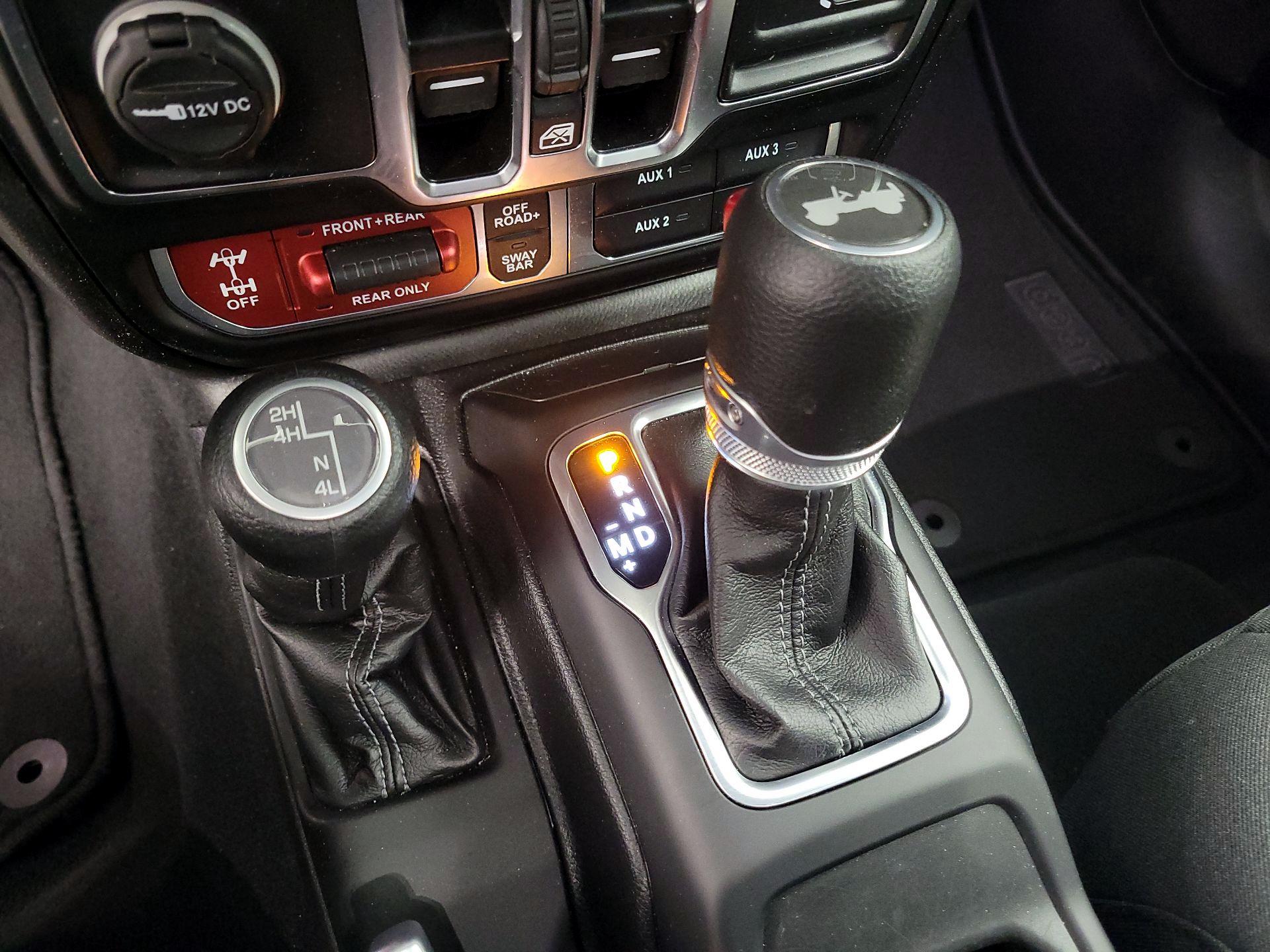 Thumbnail: 2025 Jeep Wrangler - 17