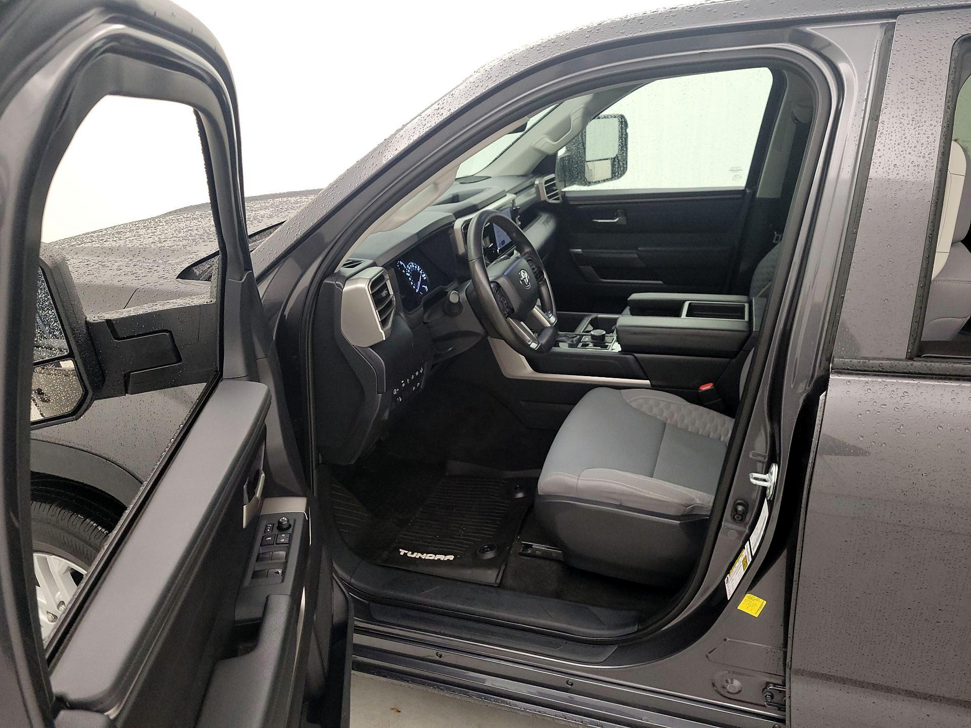 Thumbnail: 2022 Toyota Tundra - 11