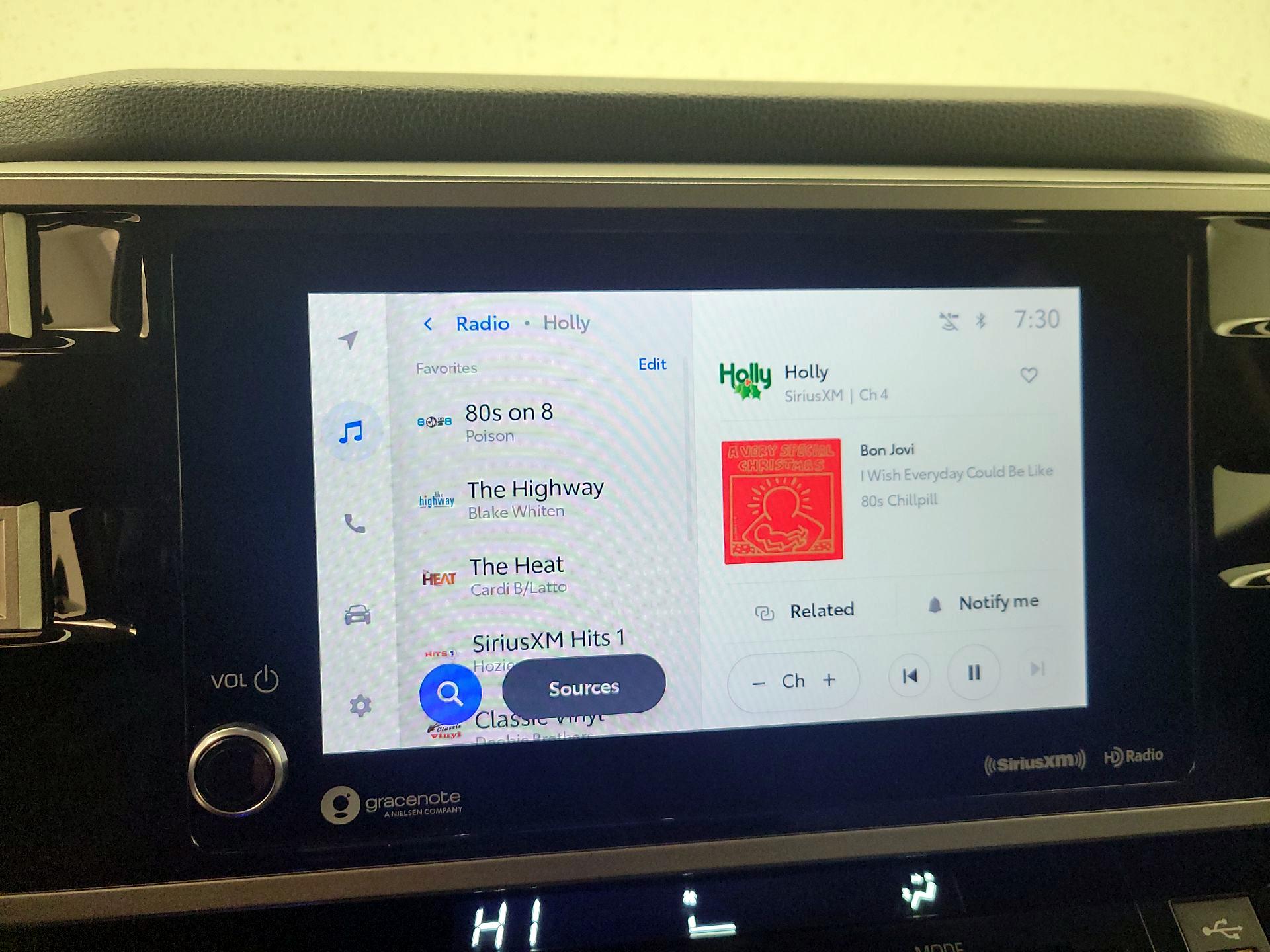 Thumbnail: 2022 Toyota Tundra - 15