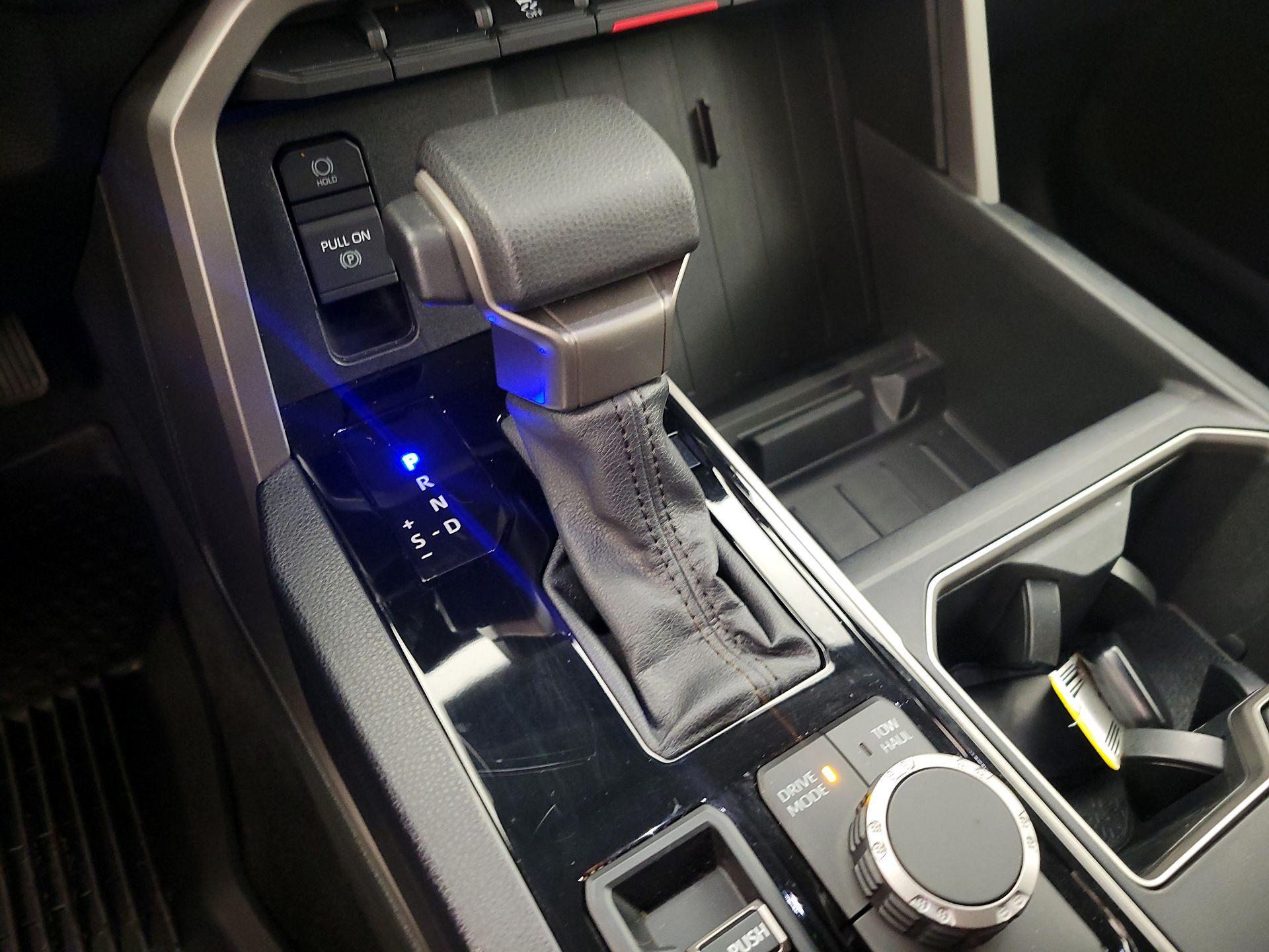 Thumbnail: 2022 Toyota Tundra - 17