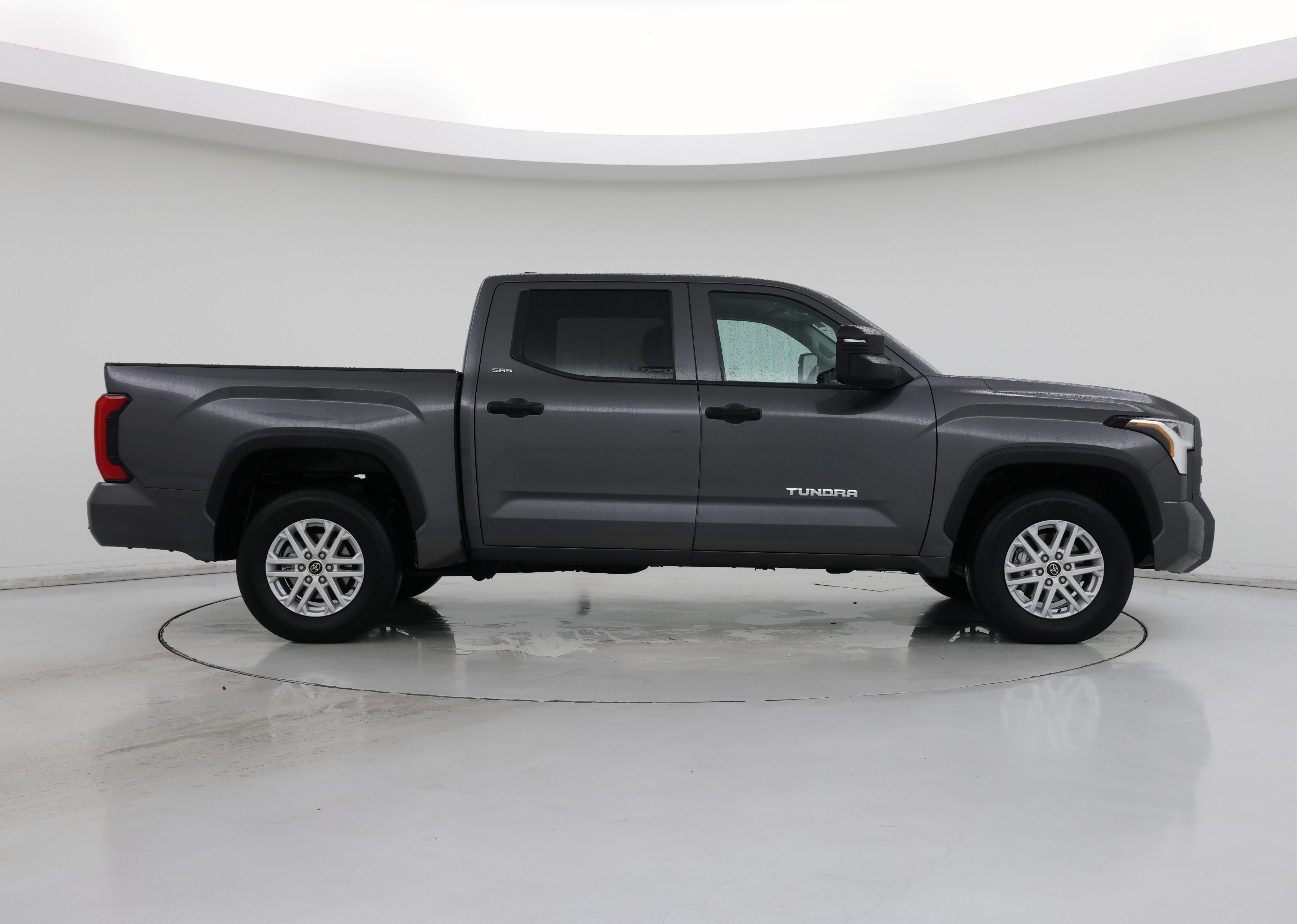 Thumbnail: 2022 Toyota Tundra - 7