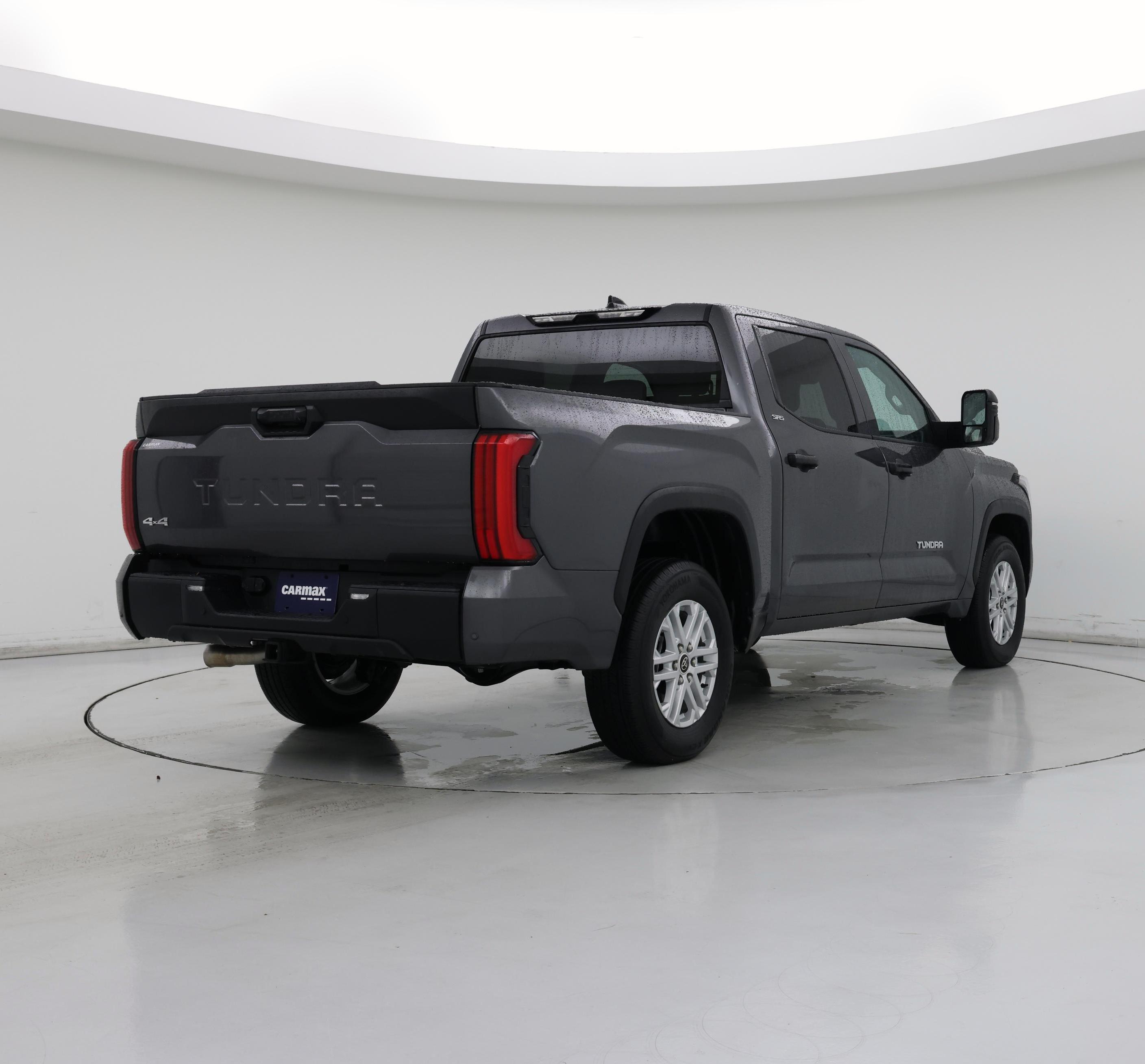 Thumbnail: 2022 Toyota Tundra - 8