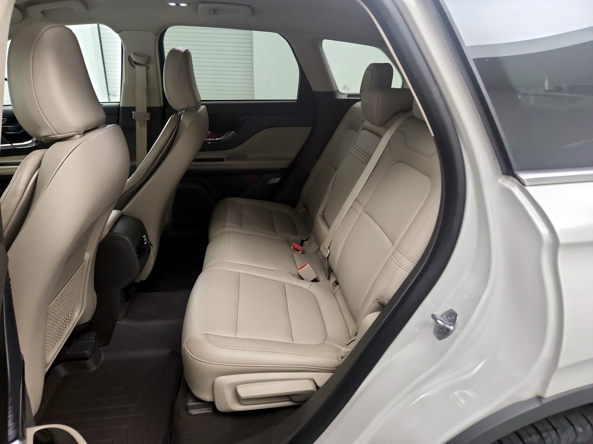 Thumbnail: 2021 Lincoln Corsair - 18